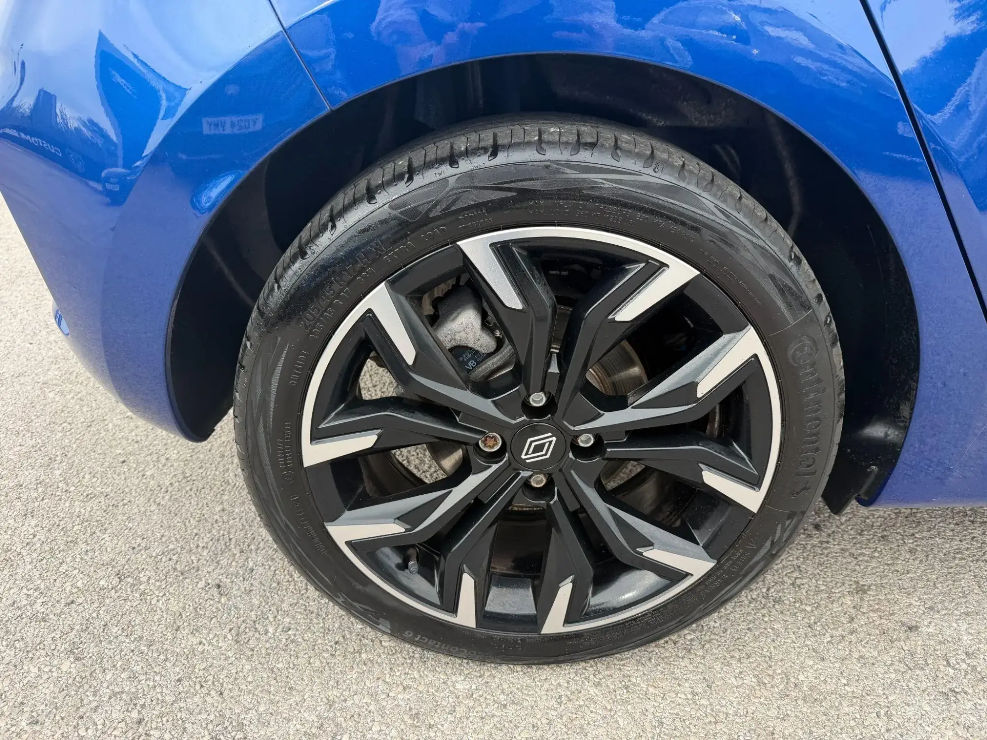 Renault Clio E-Tech Image 11