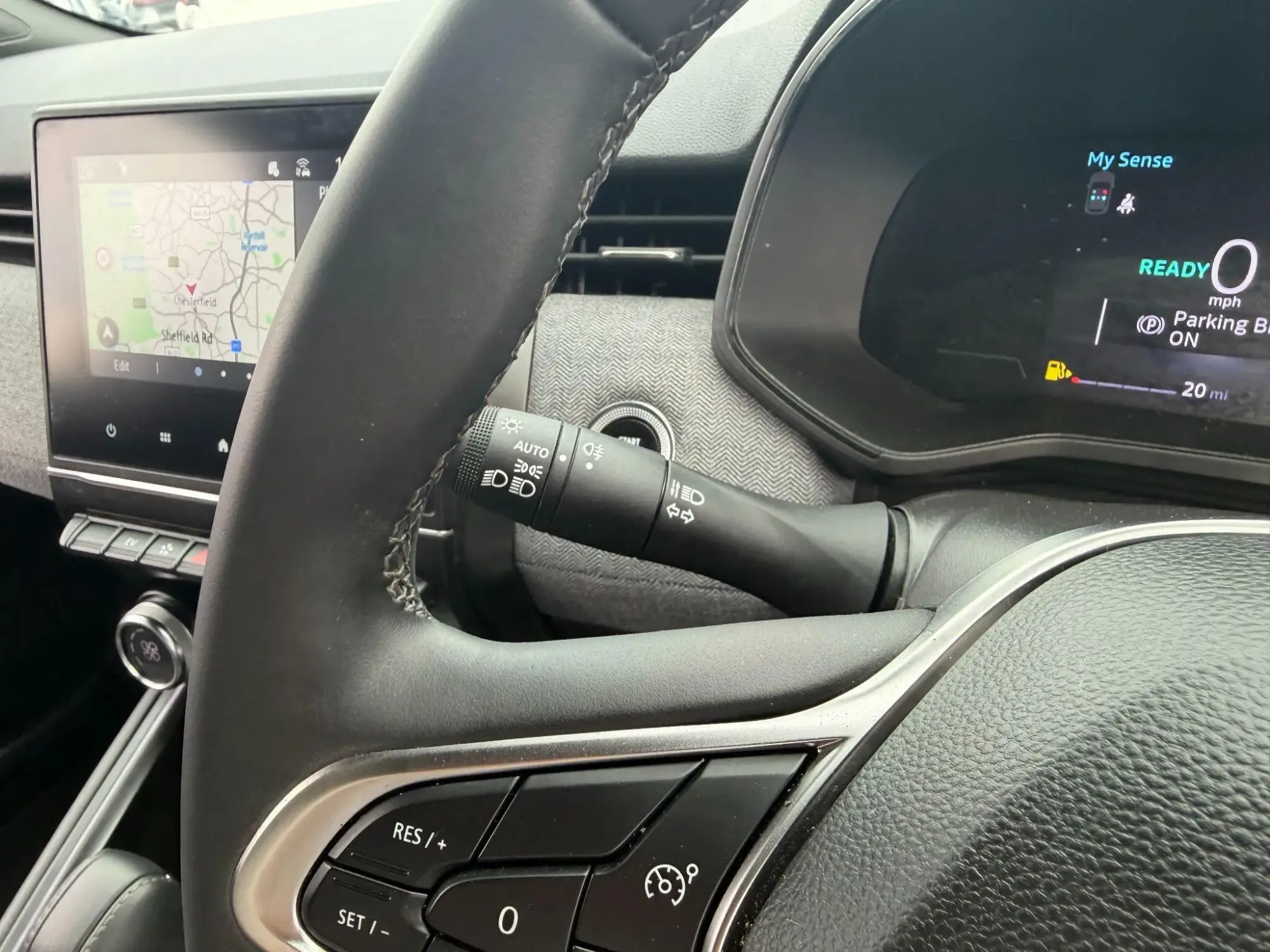 Renault Clio E-Tech Image 16