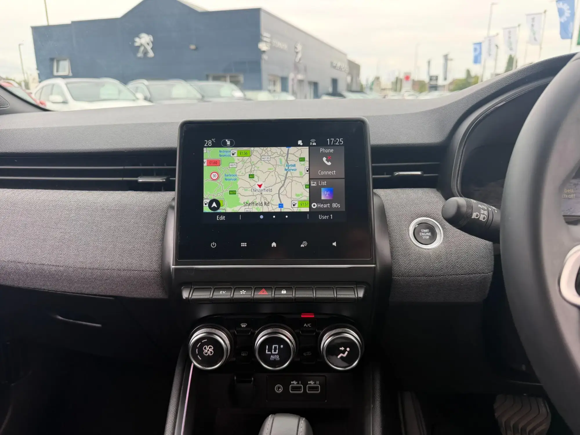 Renault Clio E-Tech Image 21