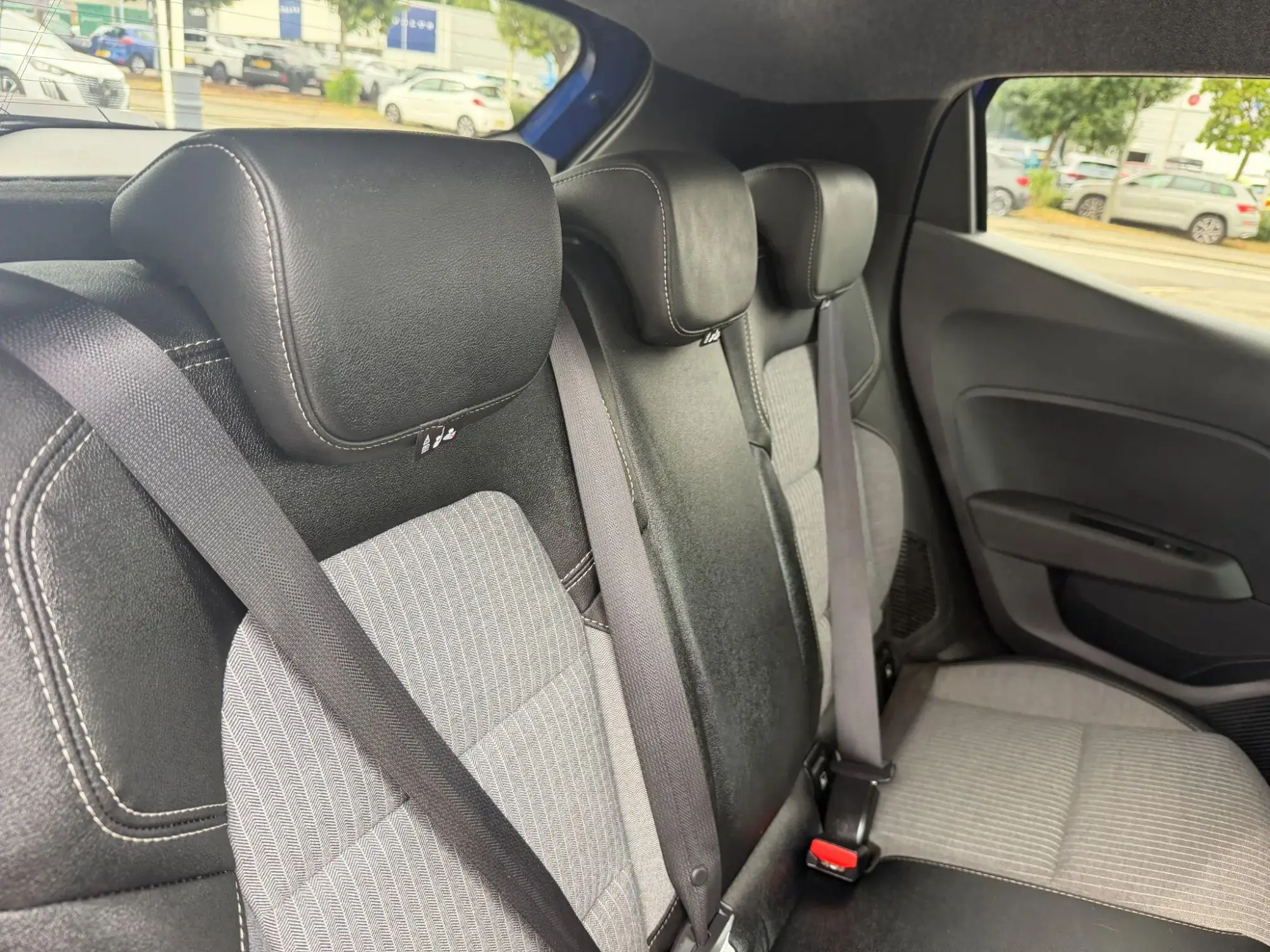 Renault Clio E-Tech Image 25