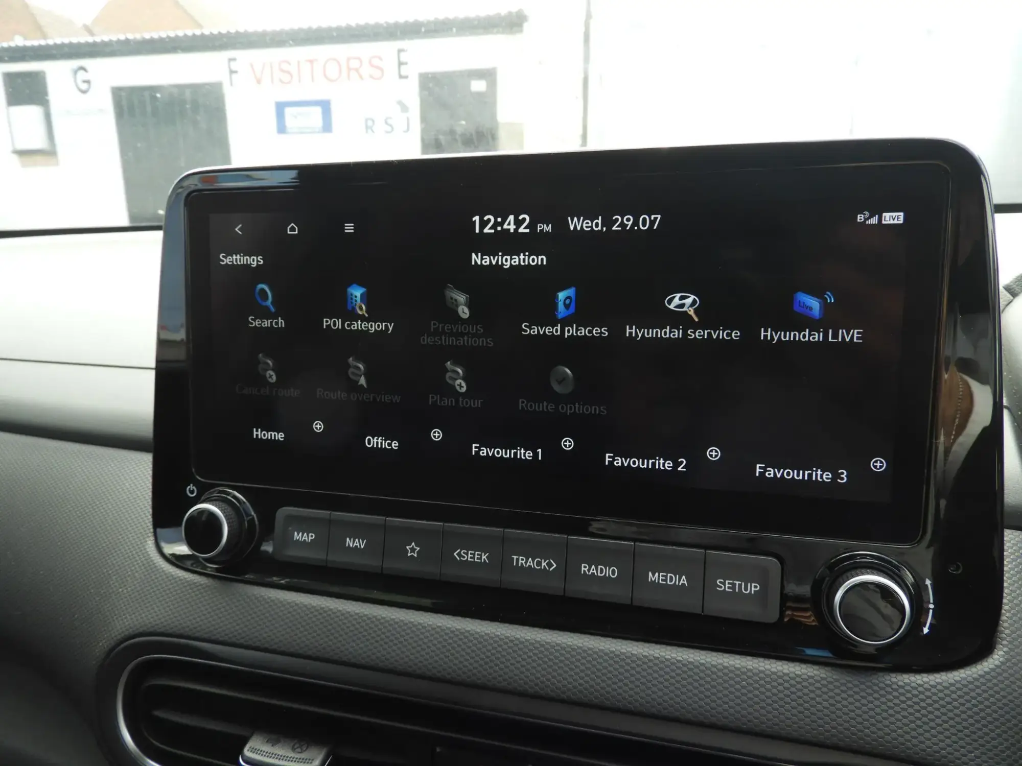 Hyundai KONA Hybrid Image 28