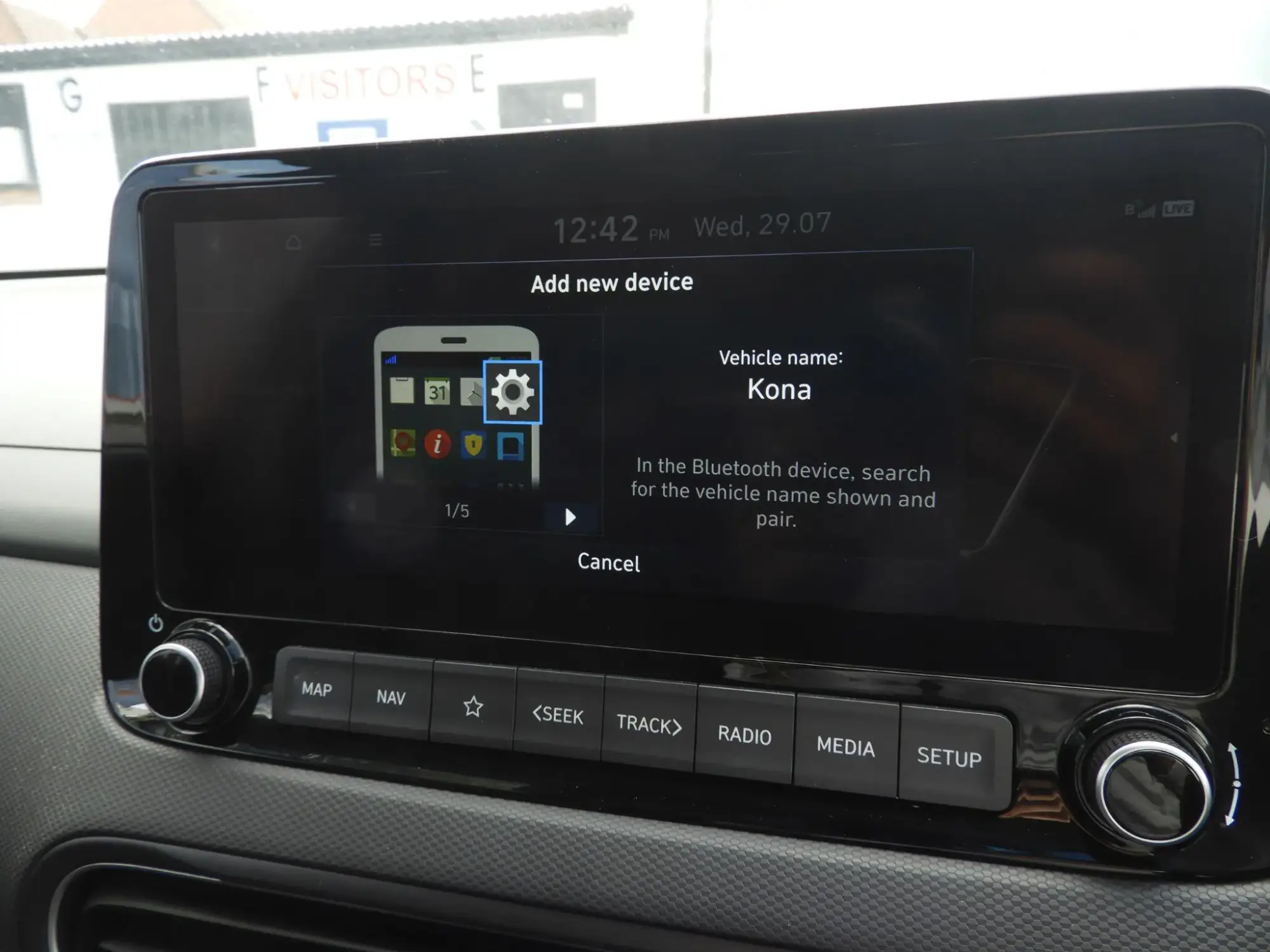 Hyundai KONA Hybrid Image 30
