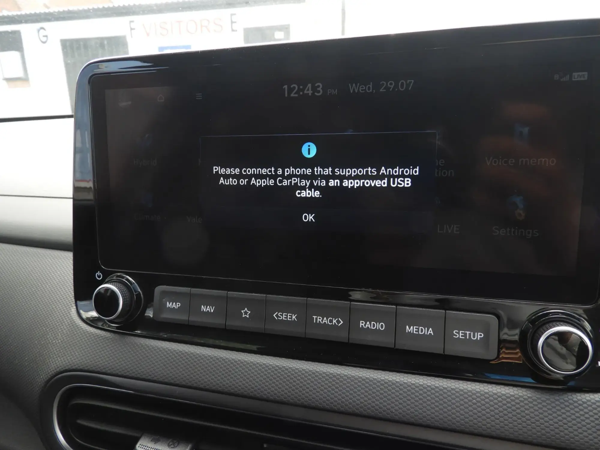 Hyundai KONA Hybrid Image 31