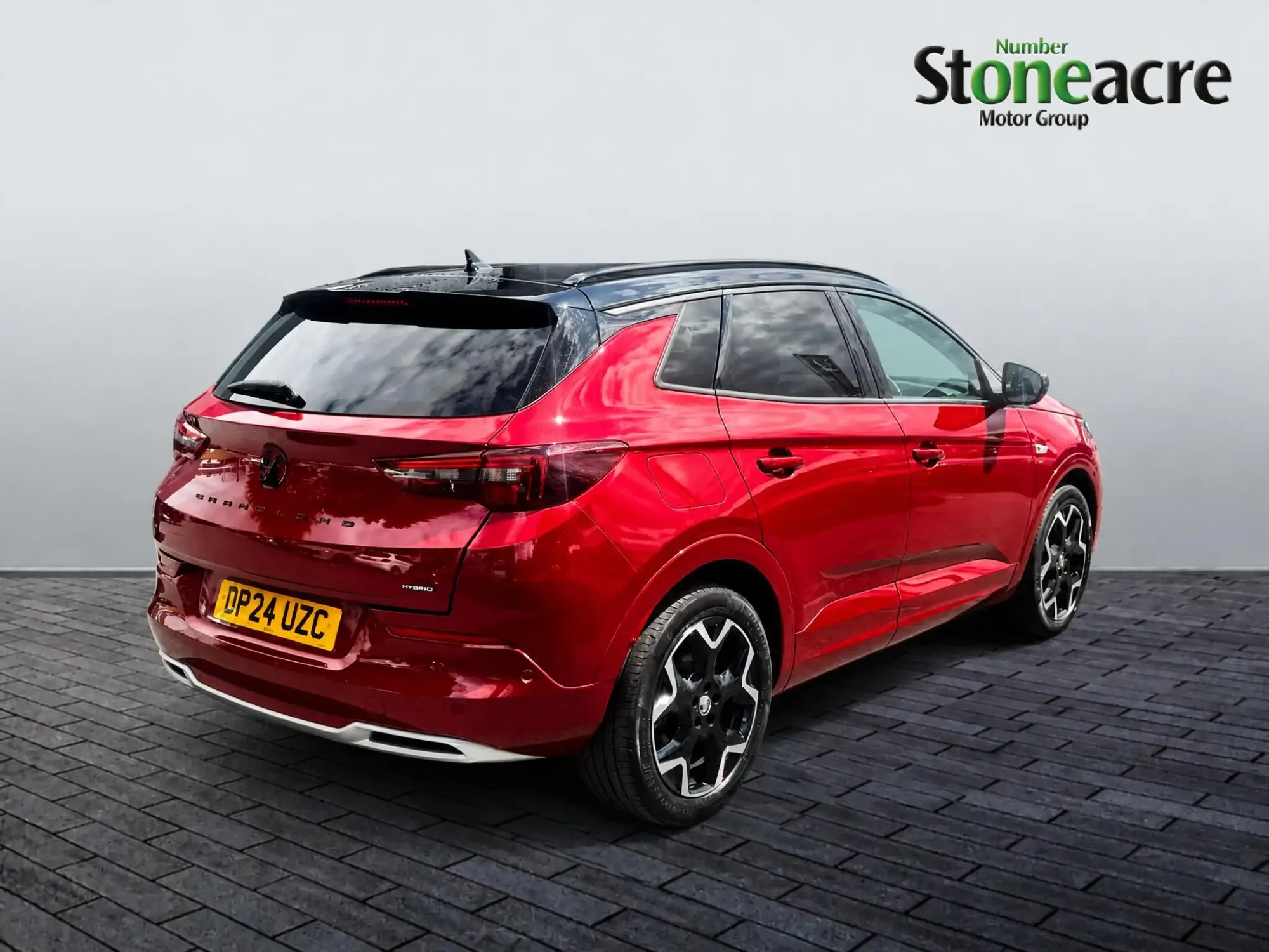 Vauxhall Grandland PHEV Image 7