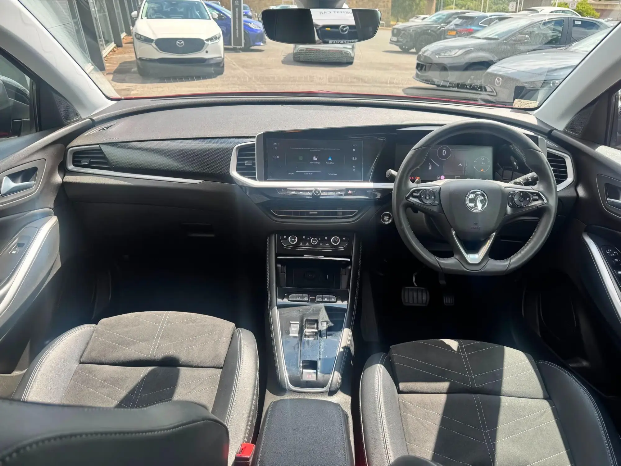 Vauxhall Grandland PHEV Image 11