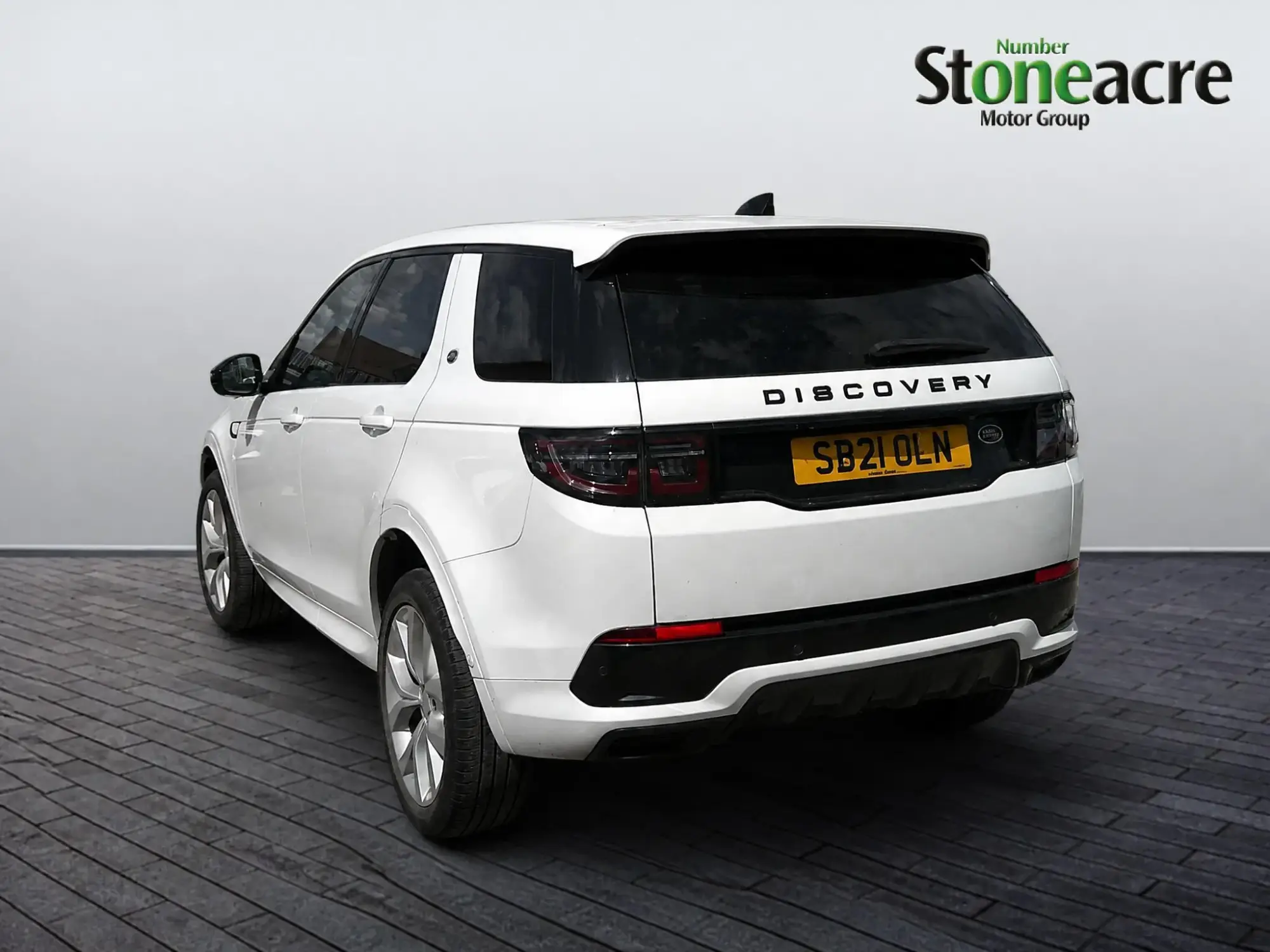 Land Rover Discovery Sport Image 4 Land Rover Discovery Sport Image 4