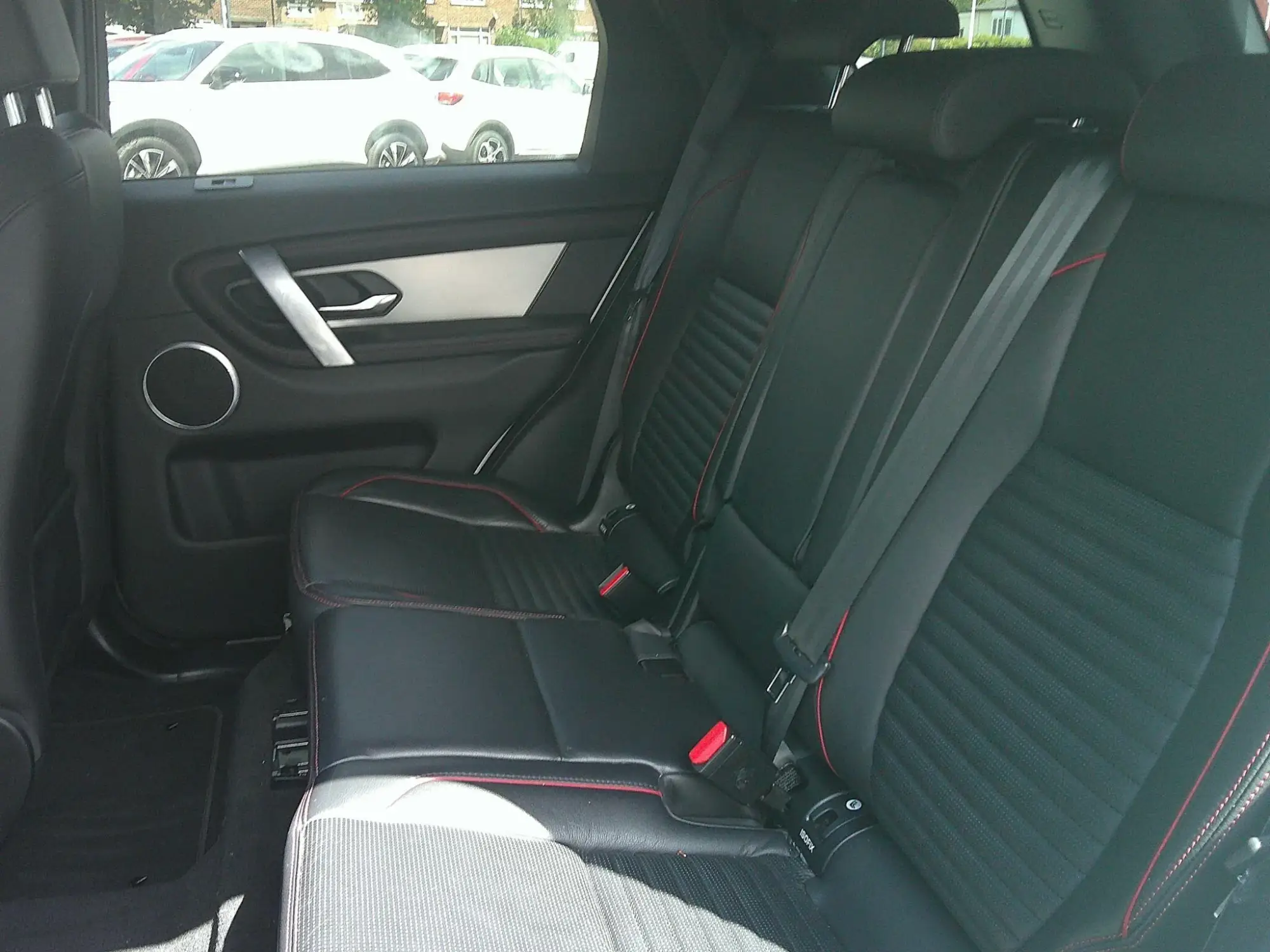 Land Rover Discovery Sport Image 13 Land Rover Discovery Sport Image 13