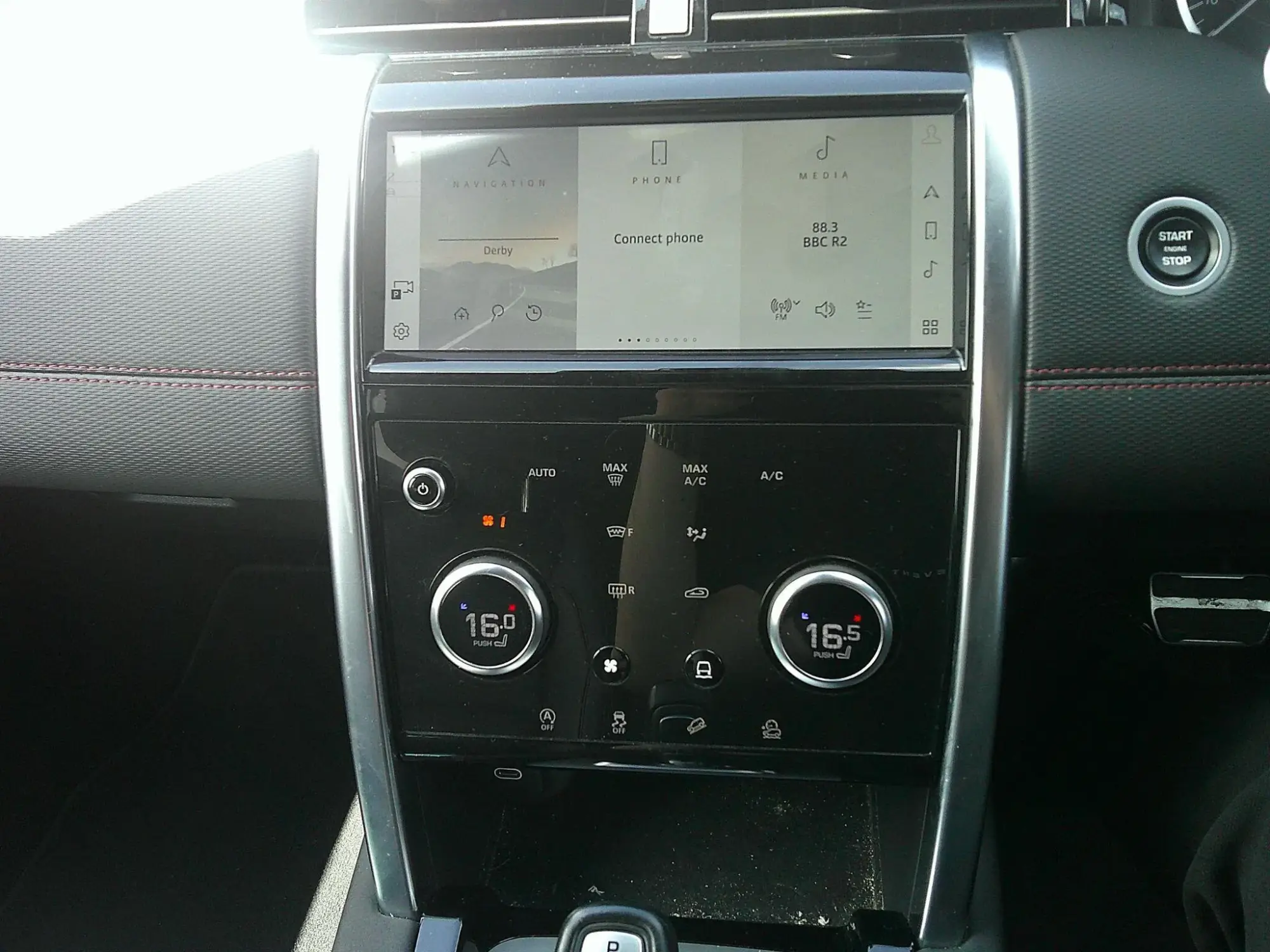 Land Rover Discovery Sport Image 22 Land Rover Discovery Sport Image 22