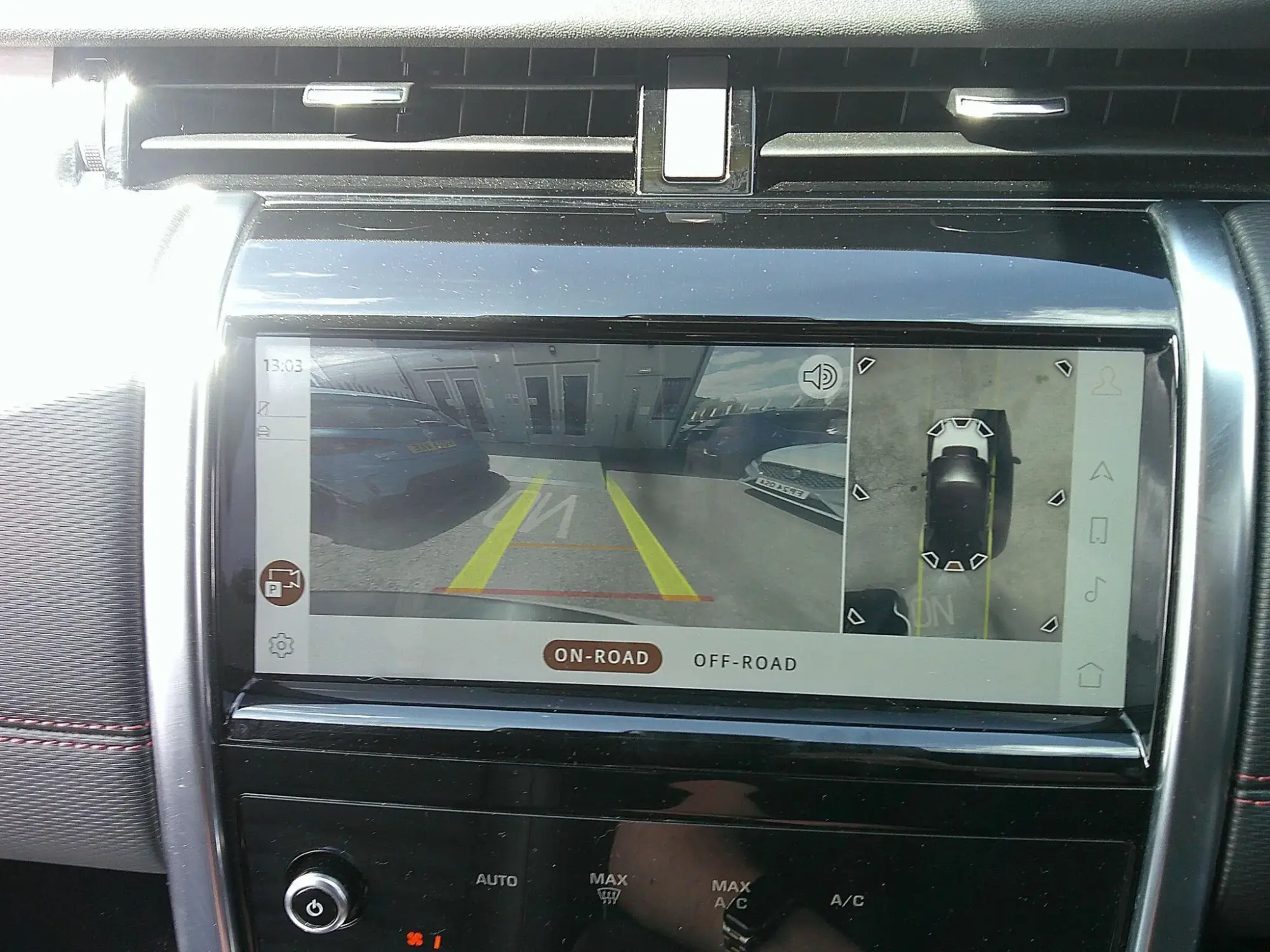 Land Rover Discovery Sport Image 23 Land Rover Discovery Sport Image 23