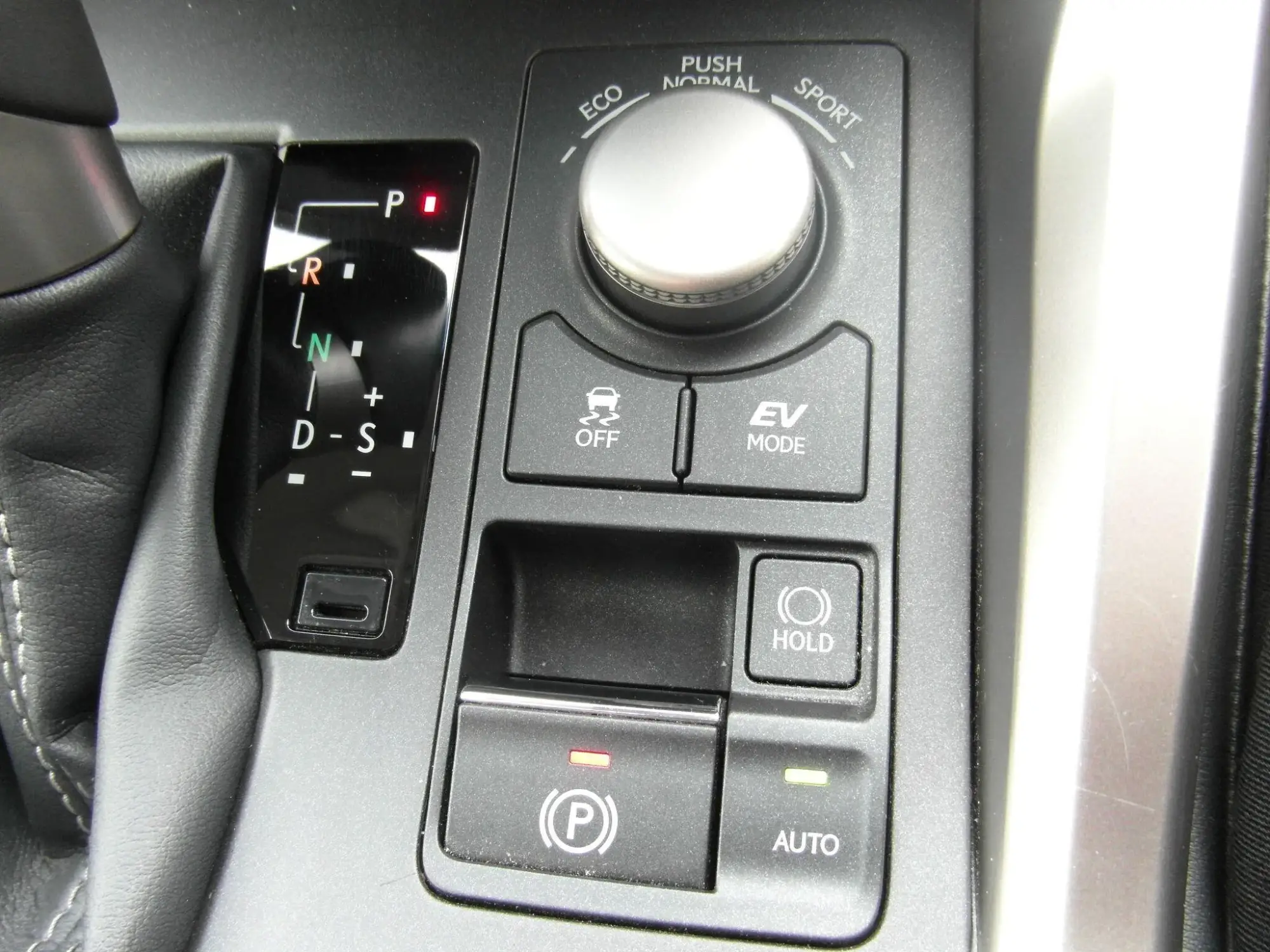 Lexus NX Self-Charging Hybrid Image 15 Lexus NX Self-Charging Hybrid Image 15