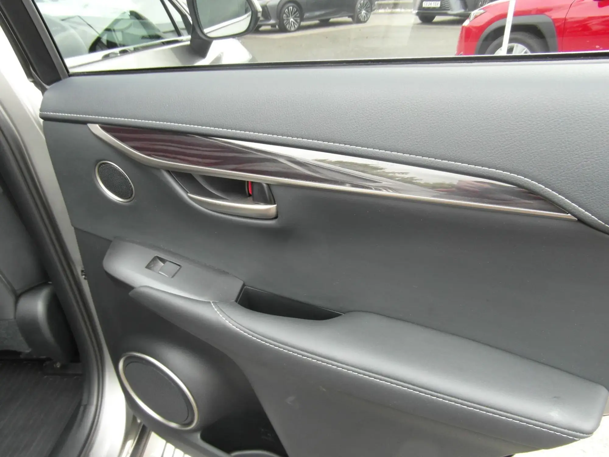 Lexus NX Self-Charging Hybrid Image 19 Lexus NX Self-Charging Hybrid Image 19