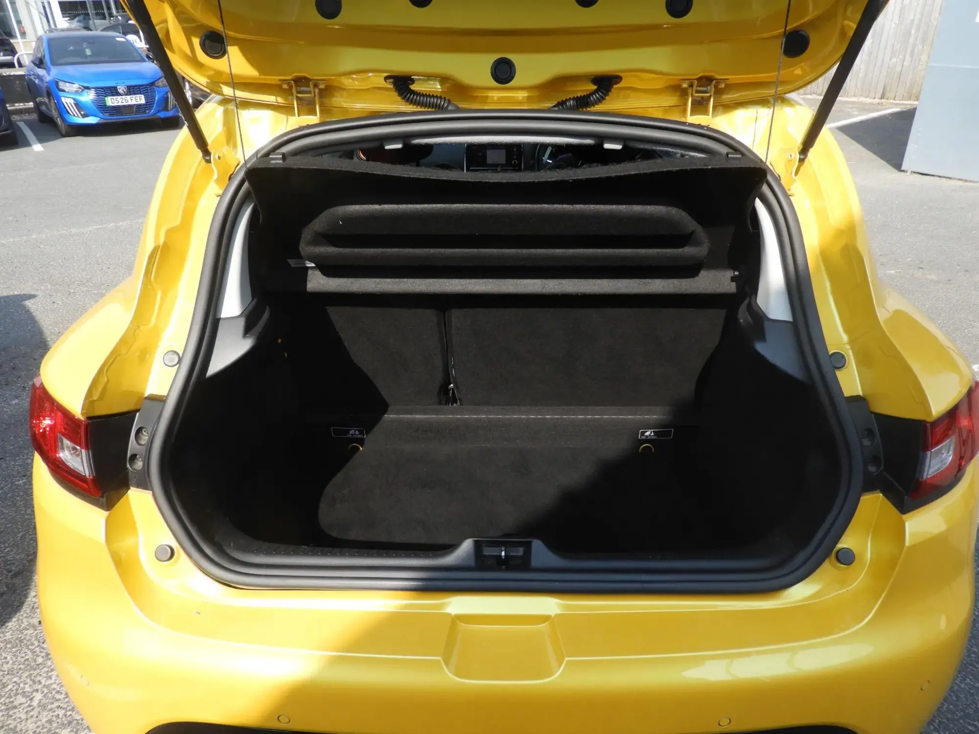 Renault Clio Image 11