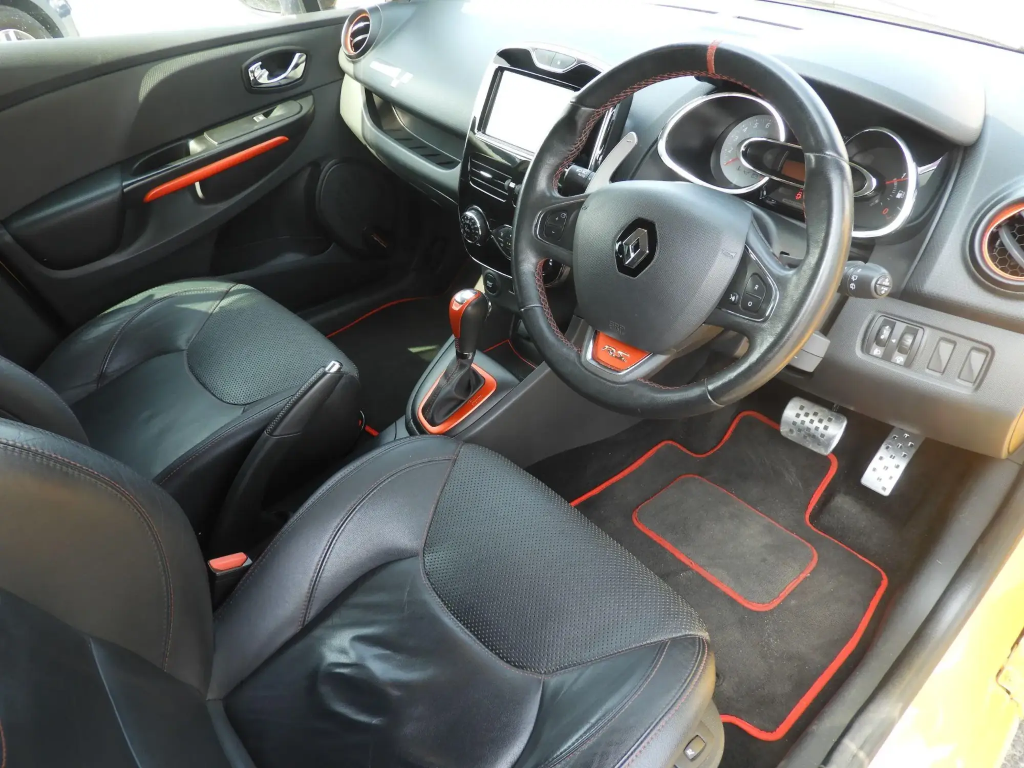 Renault Clio Image 12