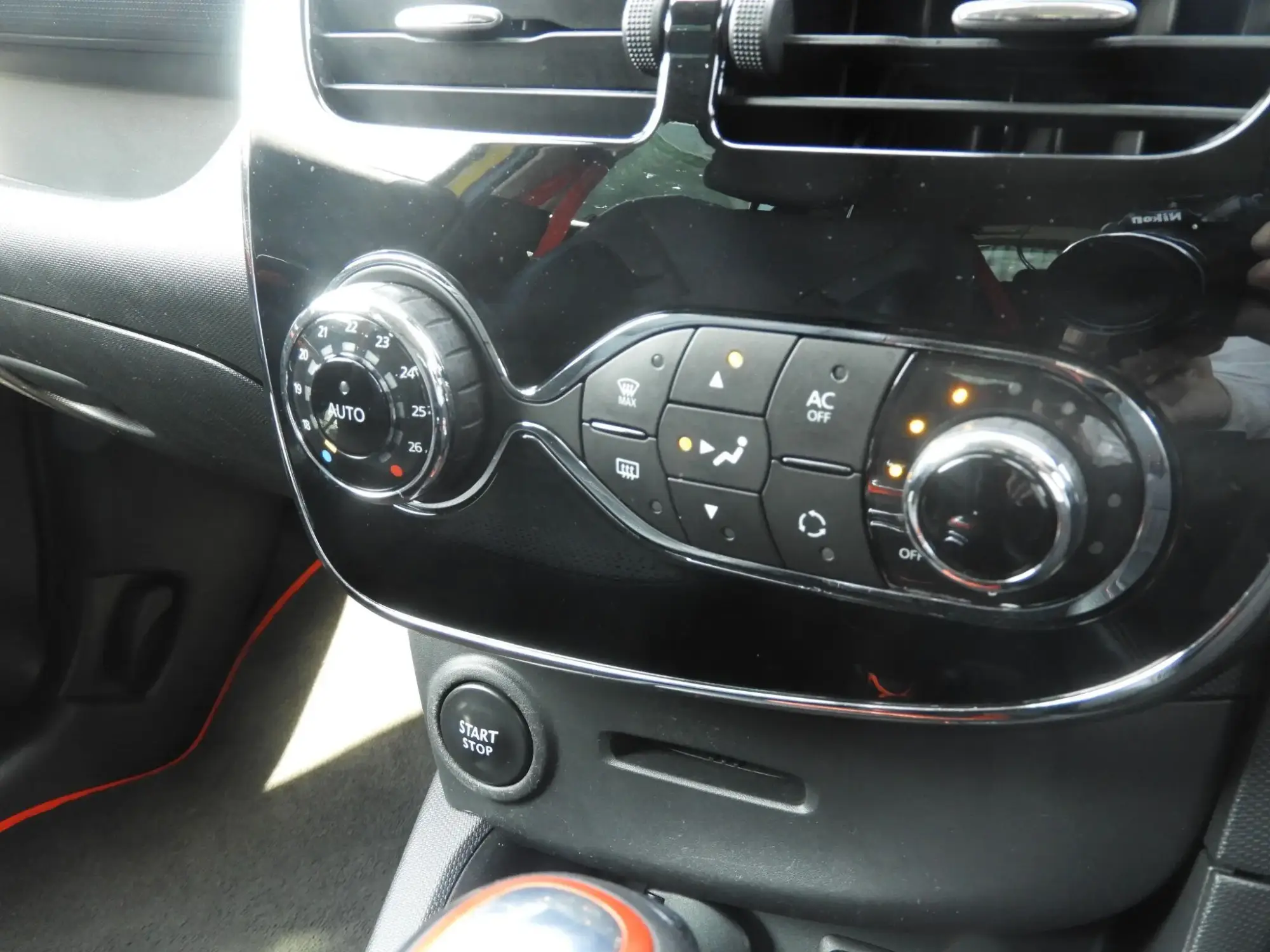 Renault Clio Image 22