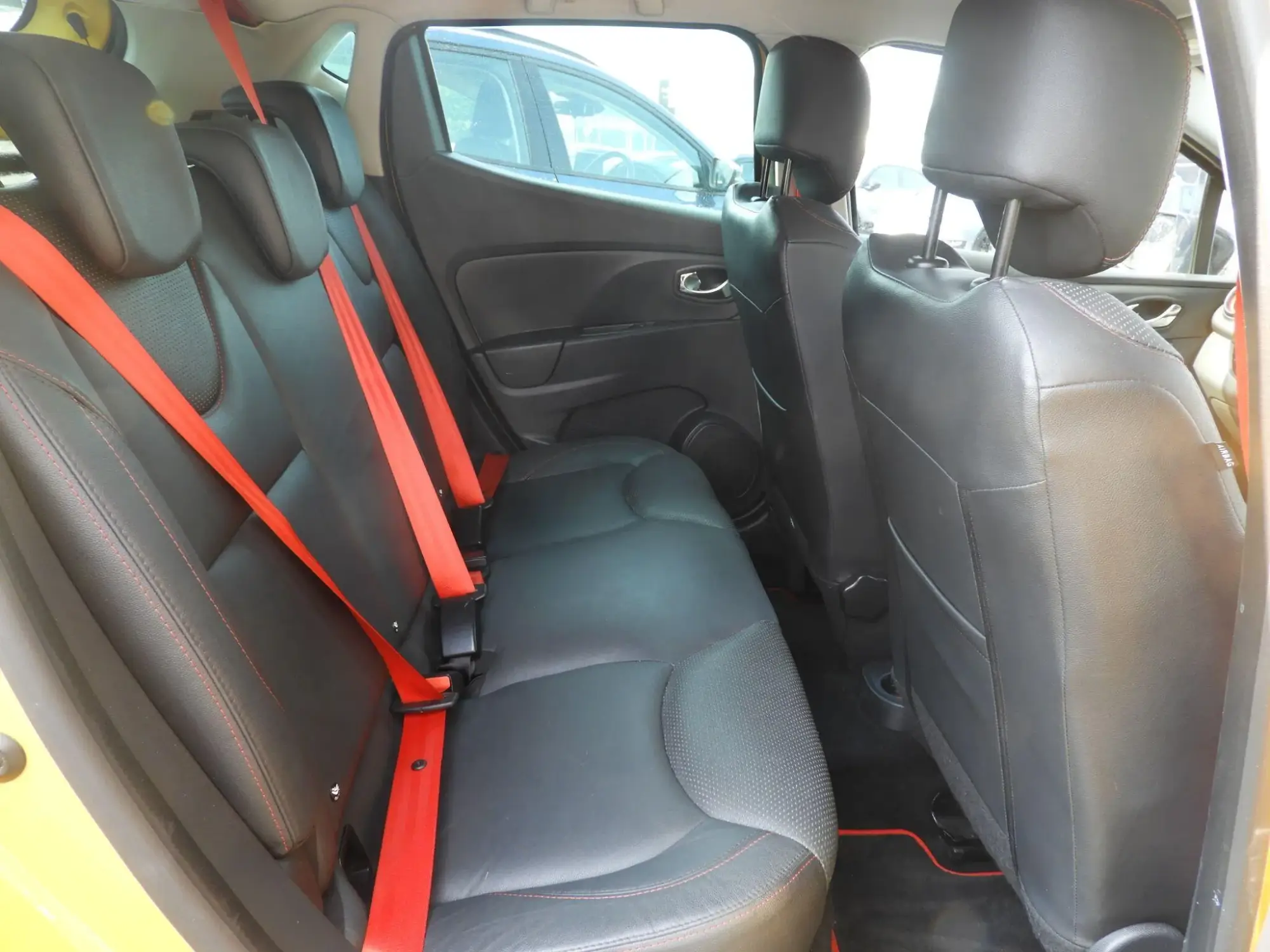 Renault Clio Image 25
