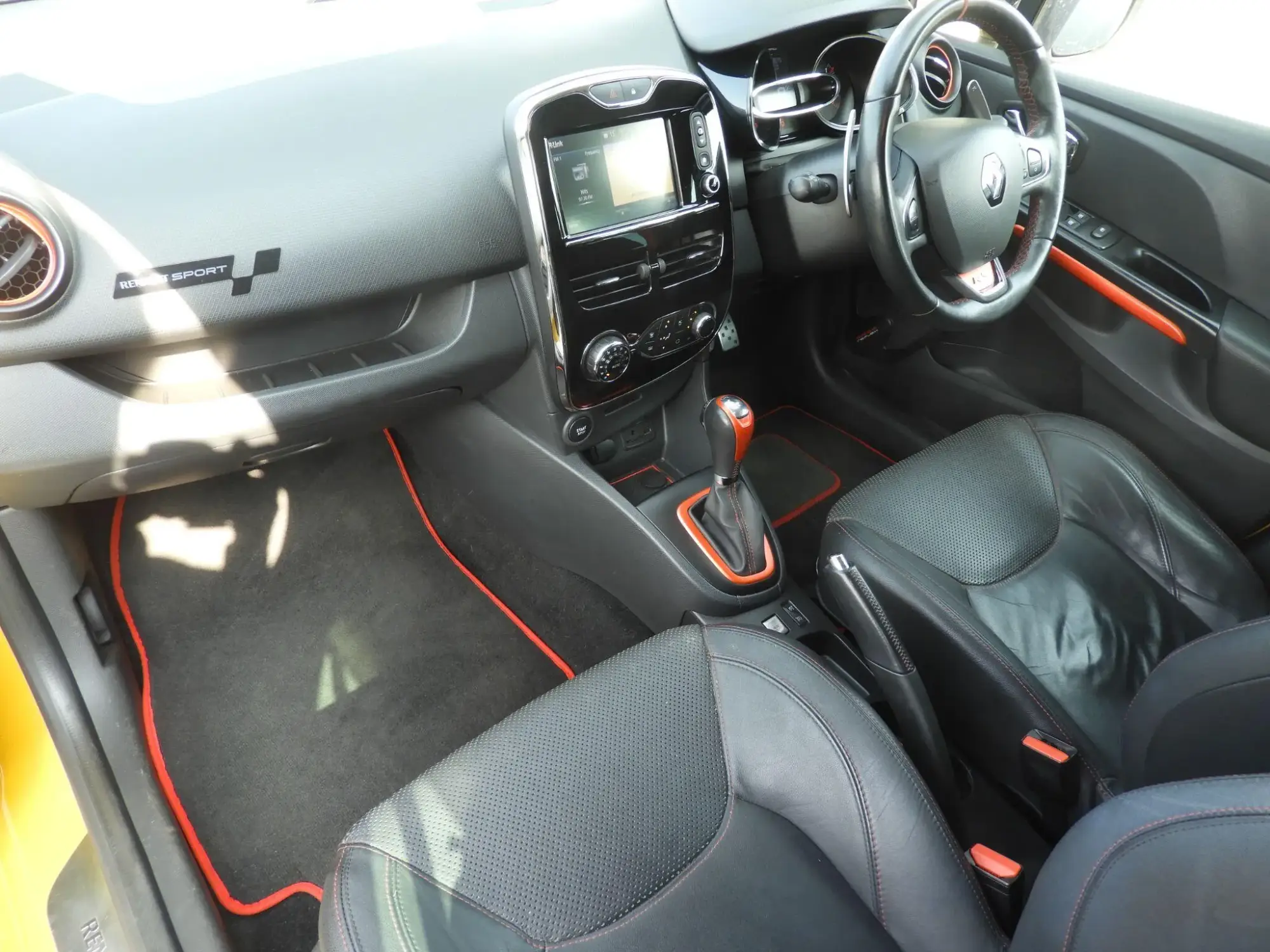 Renault Clio Image 30