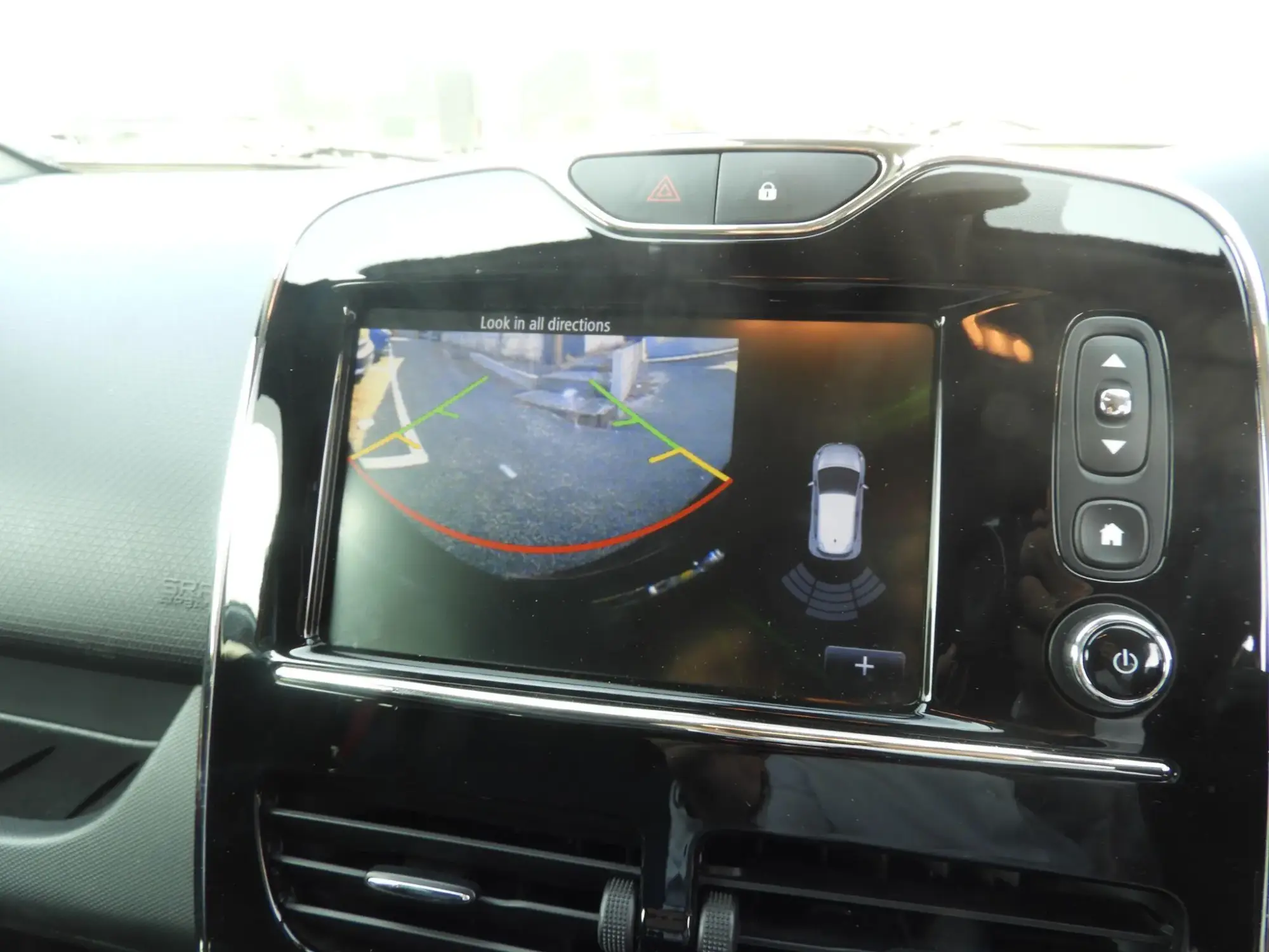 Renault Clio Image 32