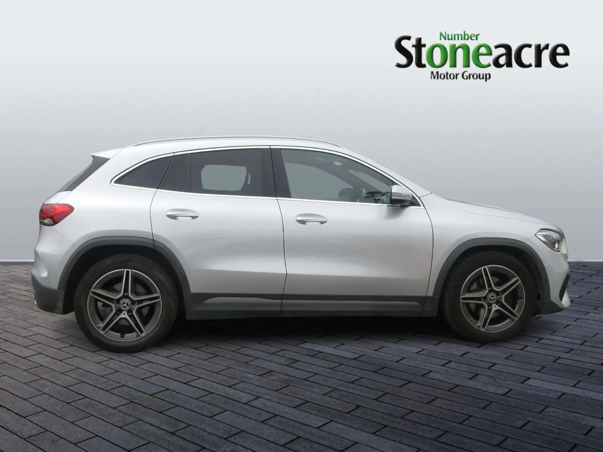 Mercedes-Benz GLA Image 7
