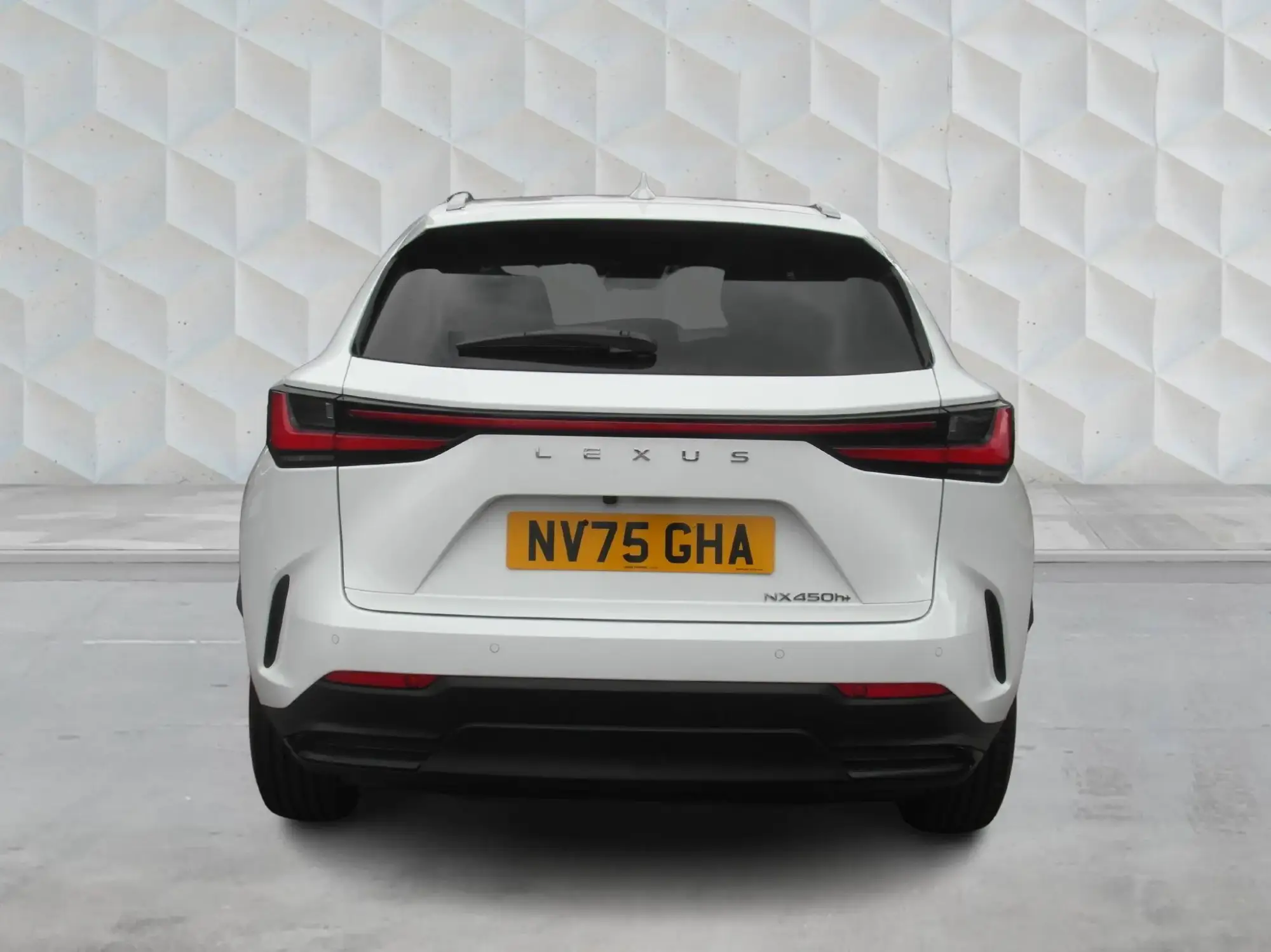 Lexus NX Plug-In Hybrid Image 6 Lexus NX Plug-In Hybrid Image 6