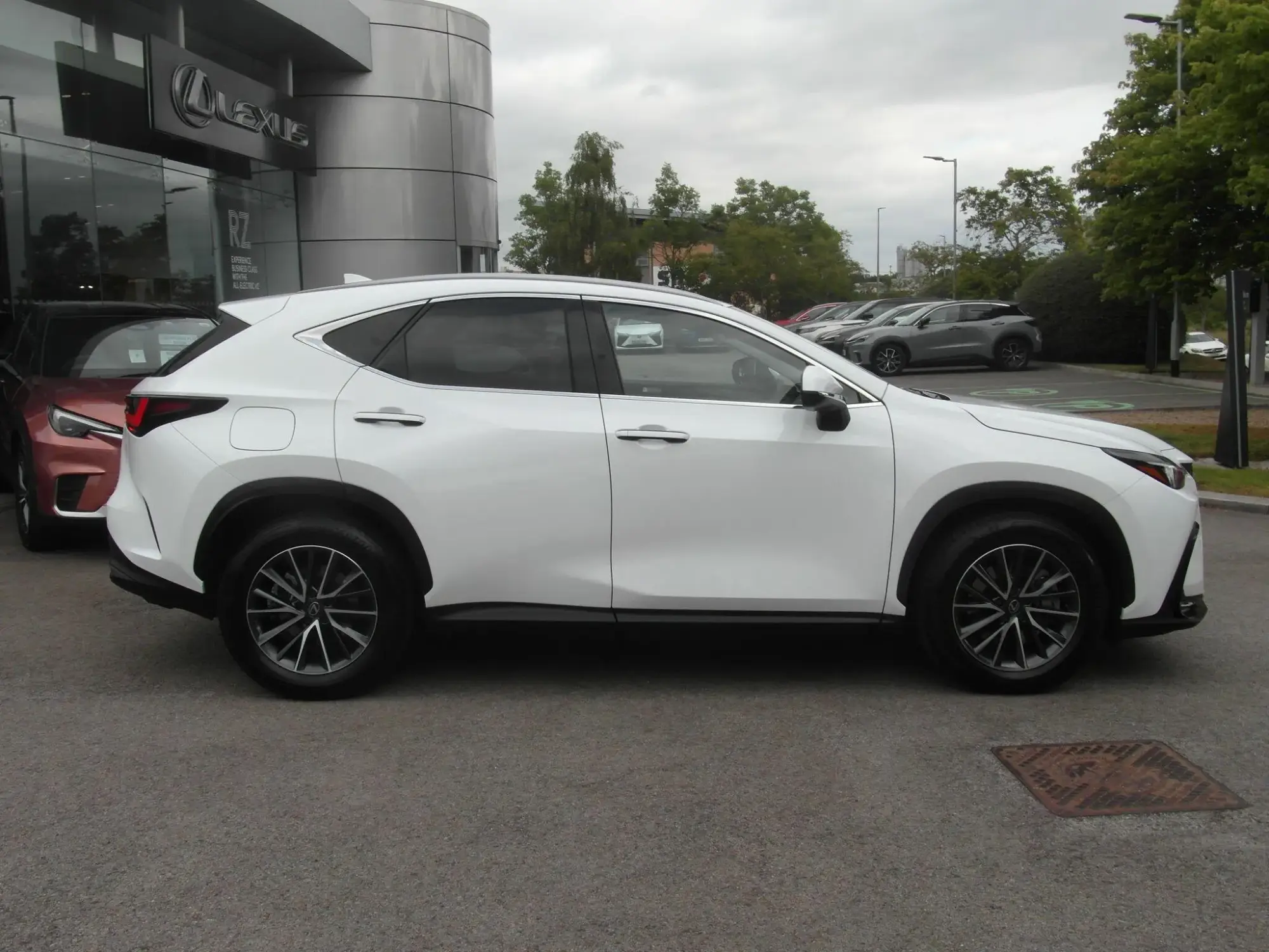 Lexus NX Plug-In Hybrid Image 15 Lexus NX Plug-In Hybrid Image 15