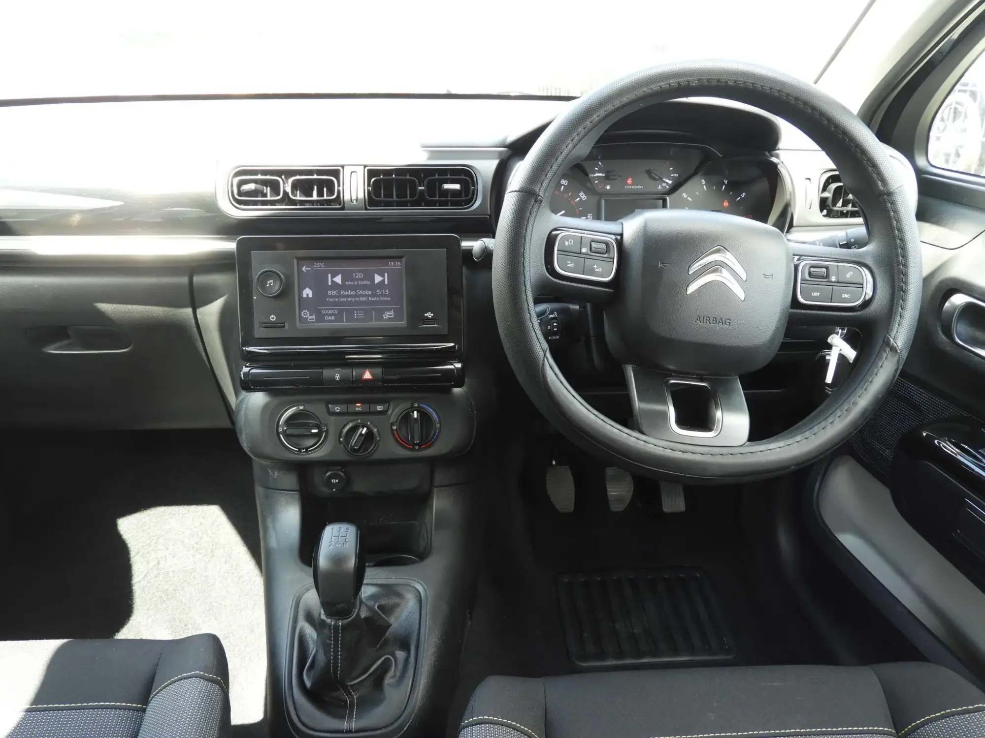 Citroen C3 Image 12 Citroen C3 Image 12