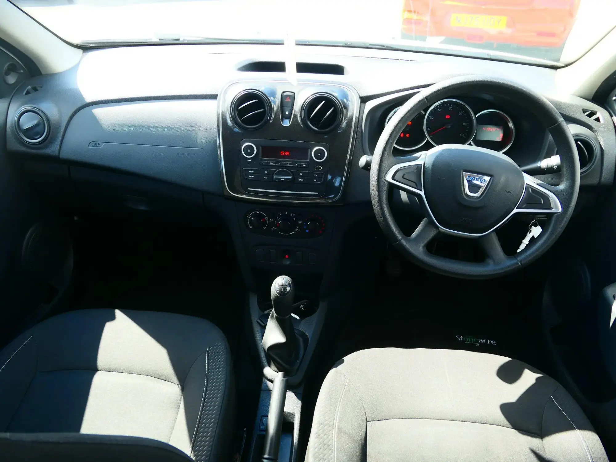 Dacia Sandero Image 12