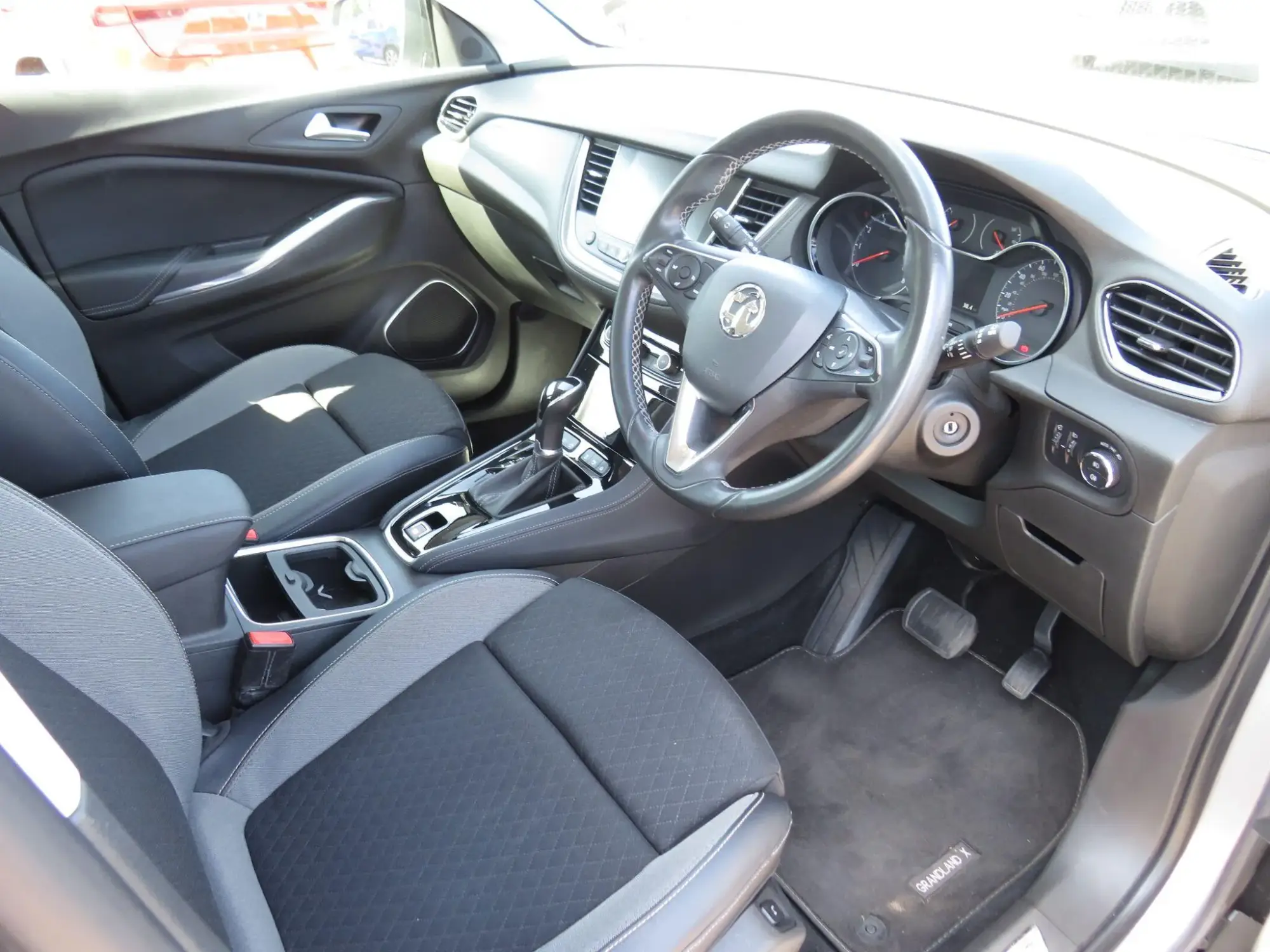 Vauxhall Grandland X Image 11 Vauxhall Grandland X Image 11