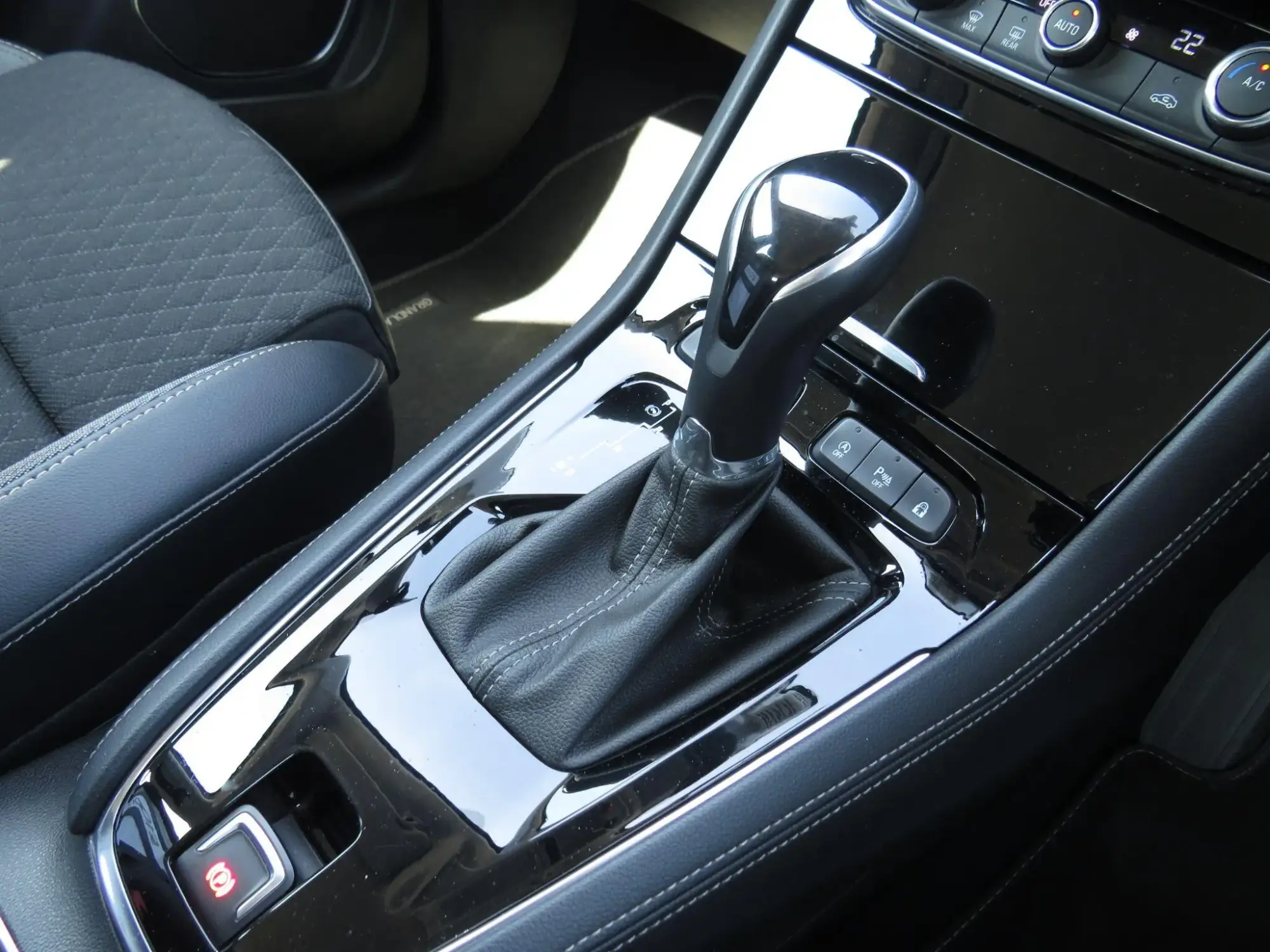 Vauxhall Grandland X Image 16 Vauxhall Grandland X Image 16