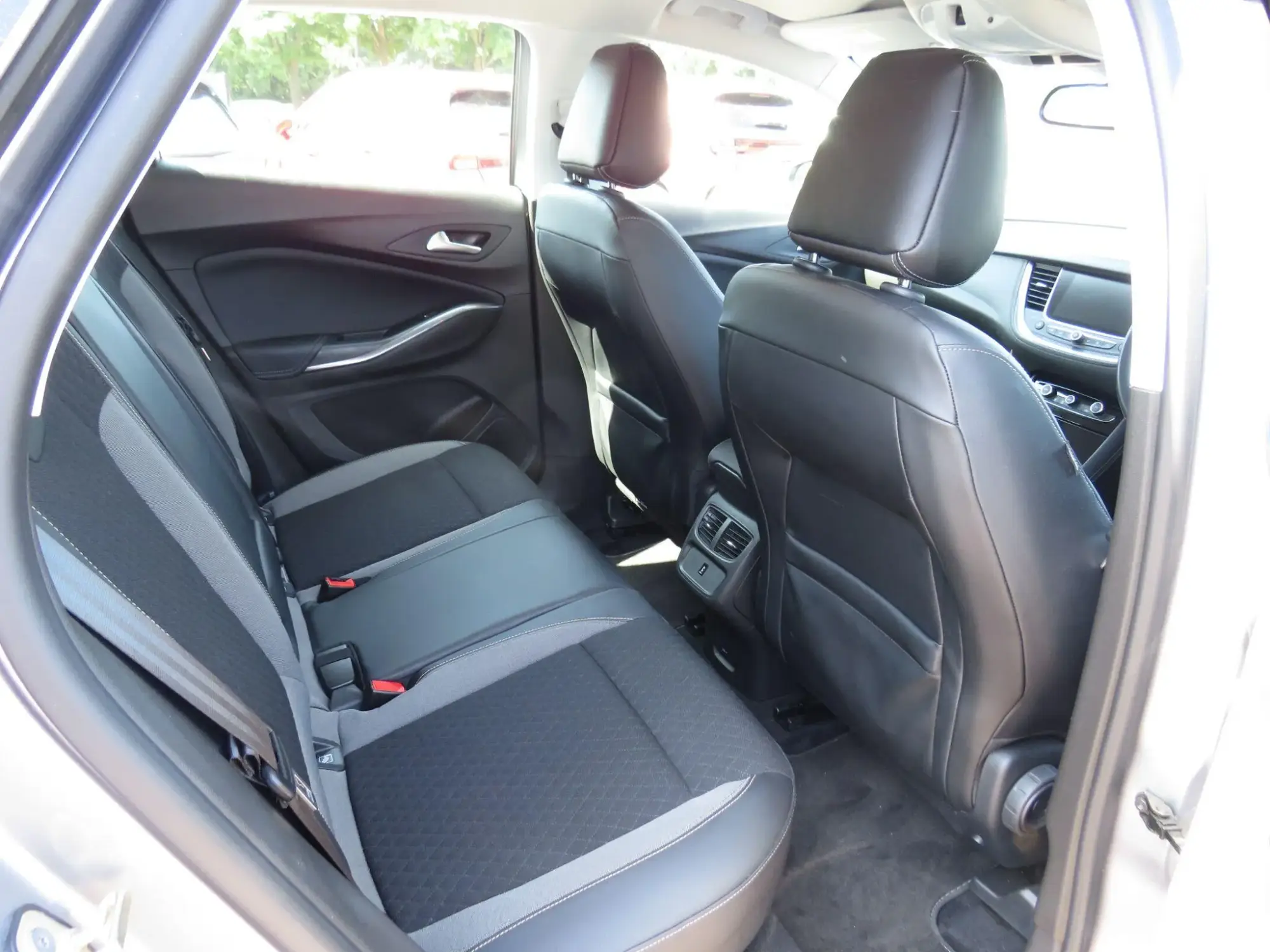 Vauxhall Grandland X Image 17 Vauxhall Grandland X Image 17