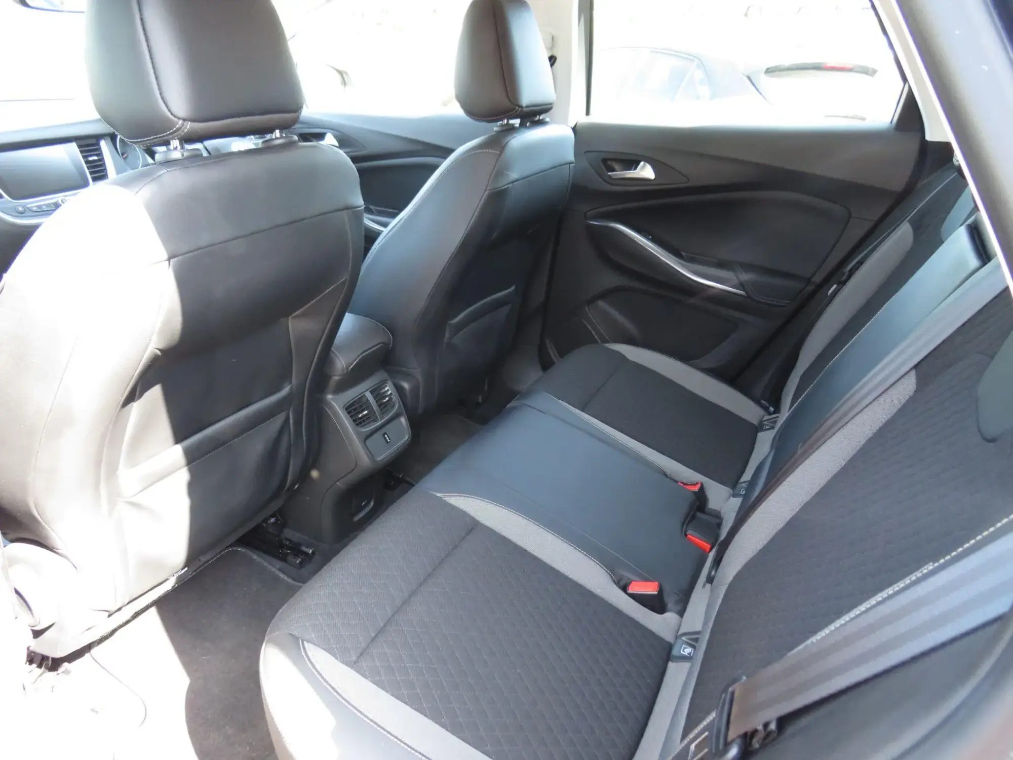 Vauxhall Grandland X Image 18 Vauxhall Grandland X Image 18