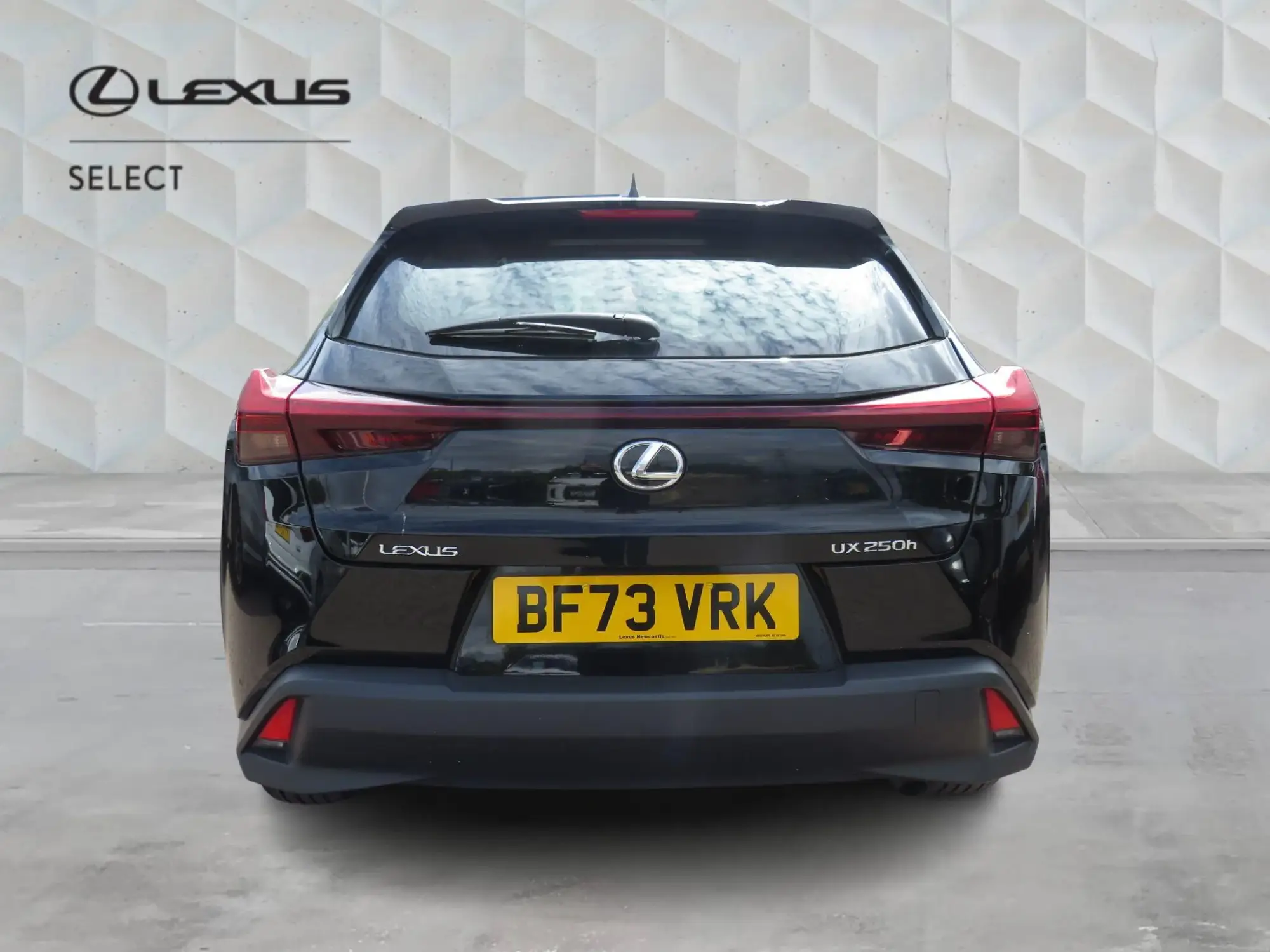 Lexus UX Self-Charging Hybrid Image 4 Lexus UX Self-Charging Hybrid Image 4