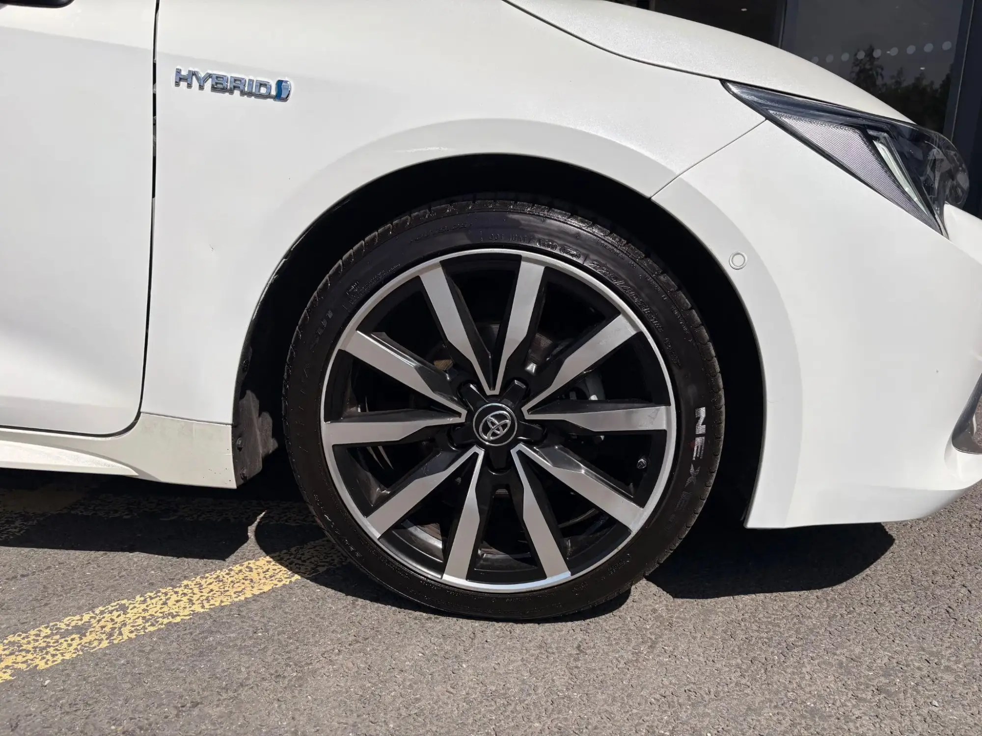 Toyota Corolla Hatchback Image 25