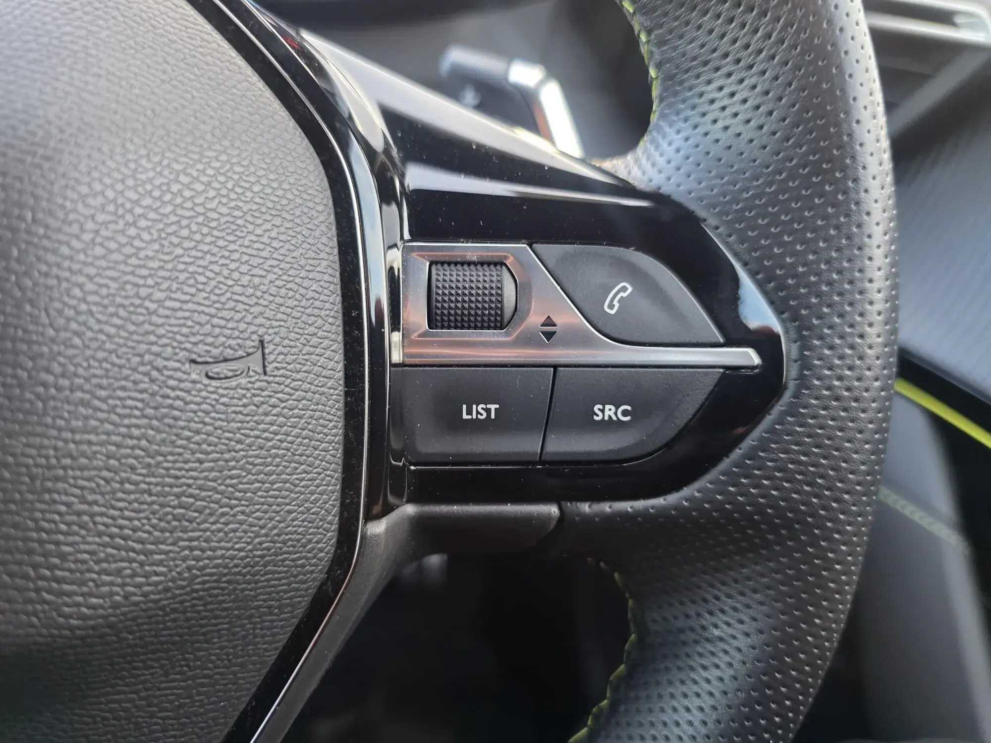 Peugeot 208 Image 14 Peugeot 208 Image 14