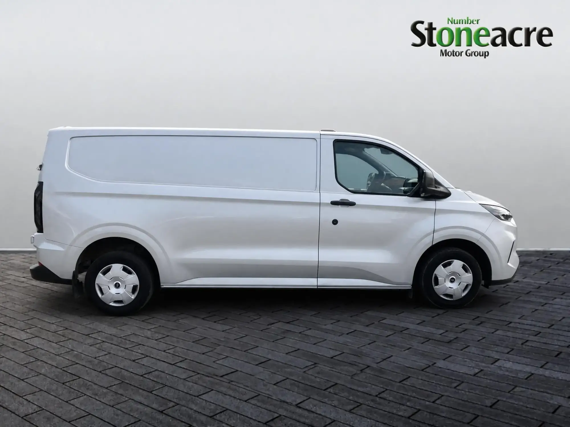 Ford Transit Custom Image 2