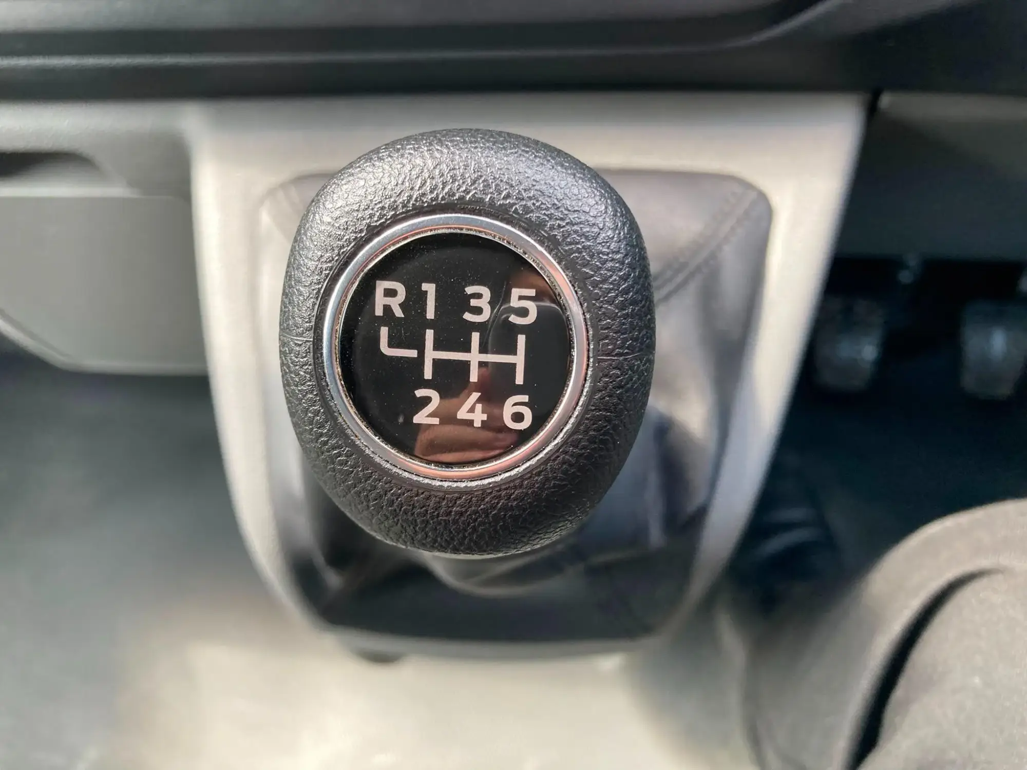 Ford Transit Custom Image 15
