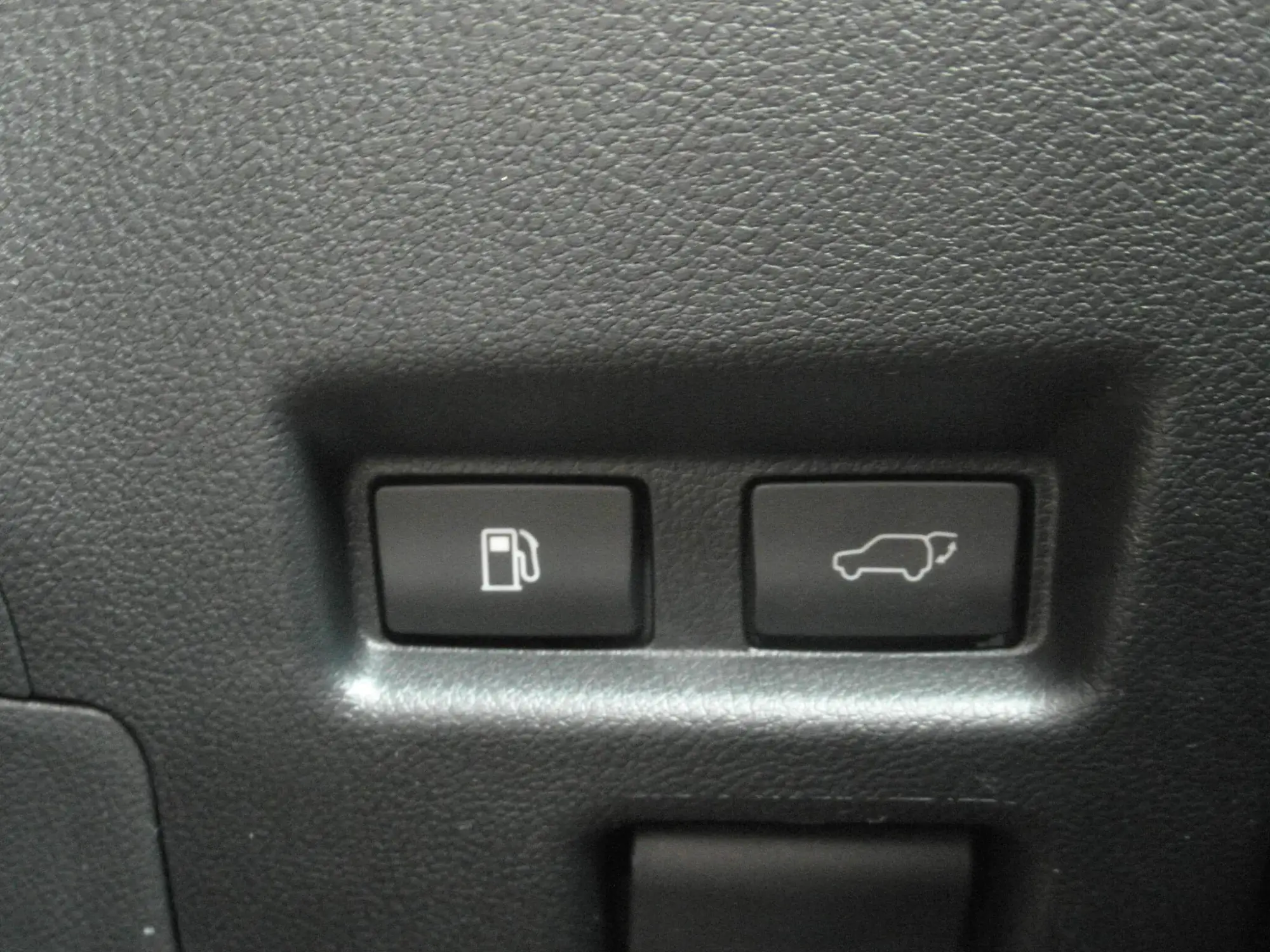 Lexus UX Self-Charging Hybrid Image 14 Lexus UX Self-Charging Hybrid Image 14