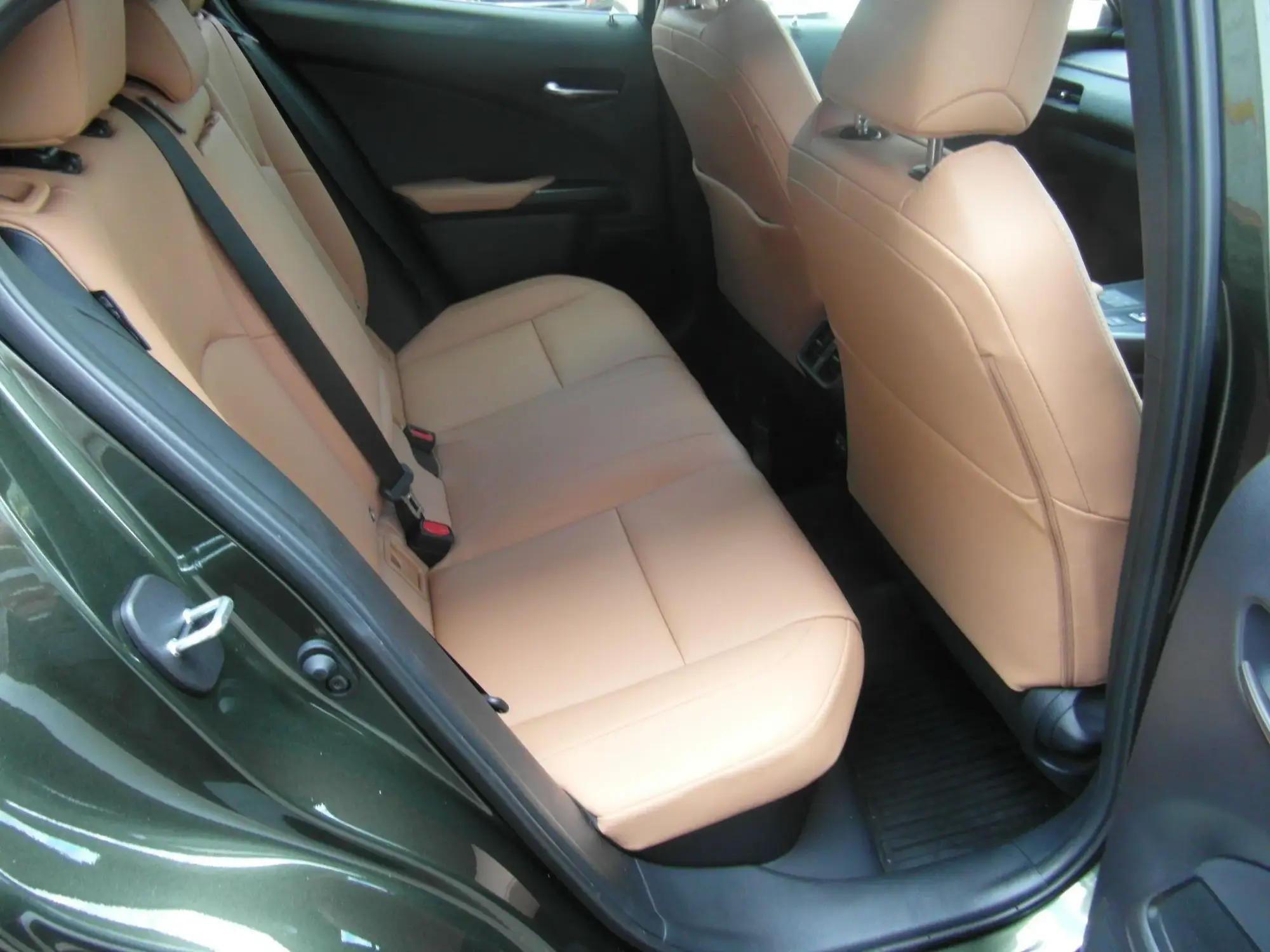 Lexus UX Self-Charging Hybrid Image 11 Lexus UX Self-Charging Hybrid Image 11