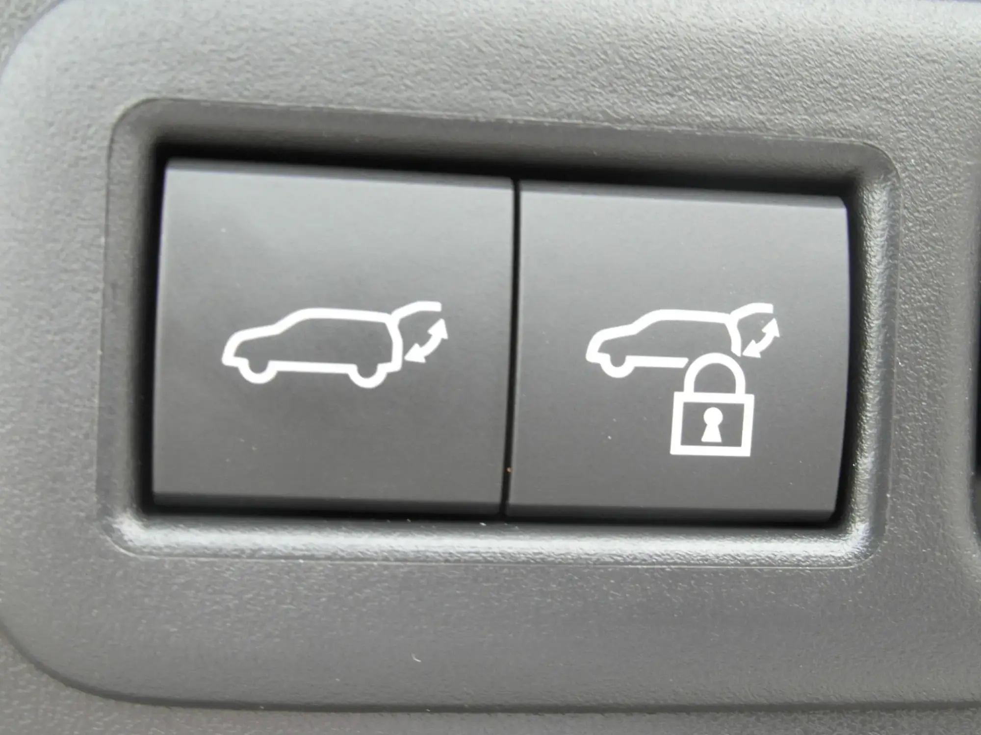 Lexus UX Self-Charging Hybrid Image 21 Lexus UX Self-Charging Hybrid Image 21