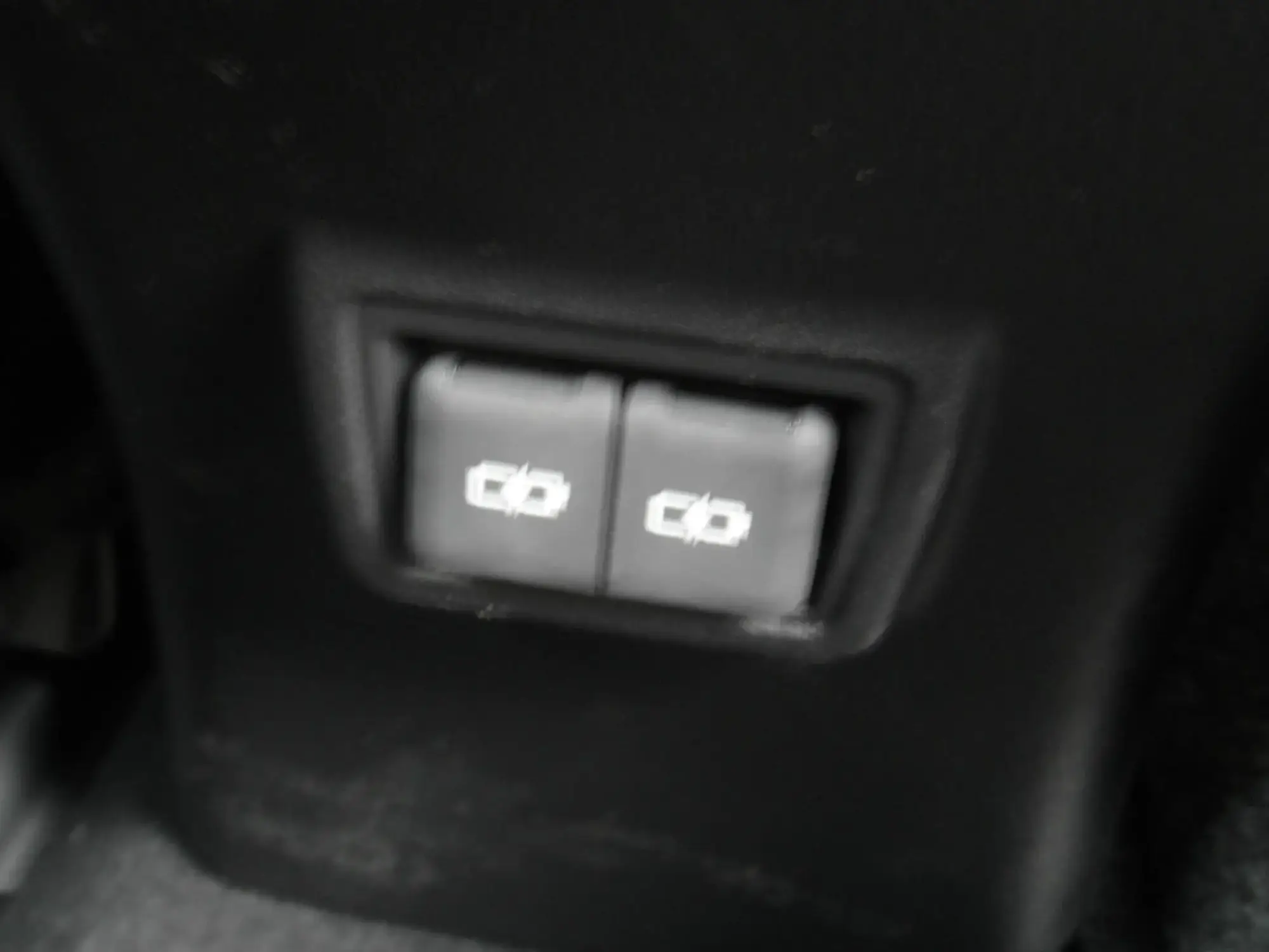 Lexus UX Self-Charging Hybrid Image 22 Lexus UX Self-Charging Hybrid Image 22