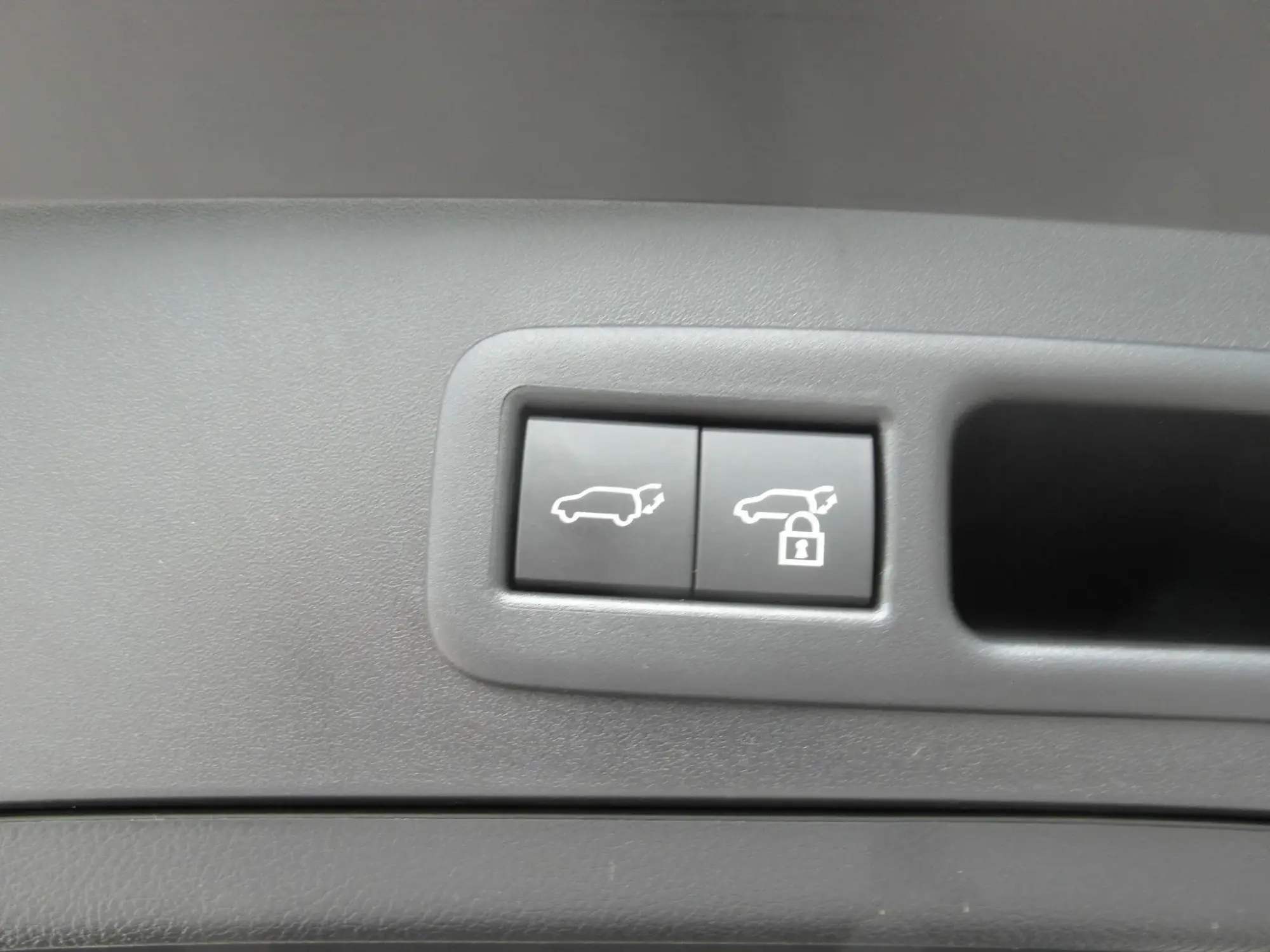 Lexus UX Self-Charging Hybrid Image 29 Lexus UX Self-Charging Hybrid Image 29