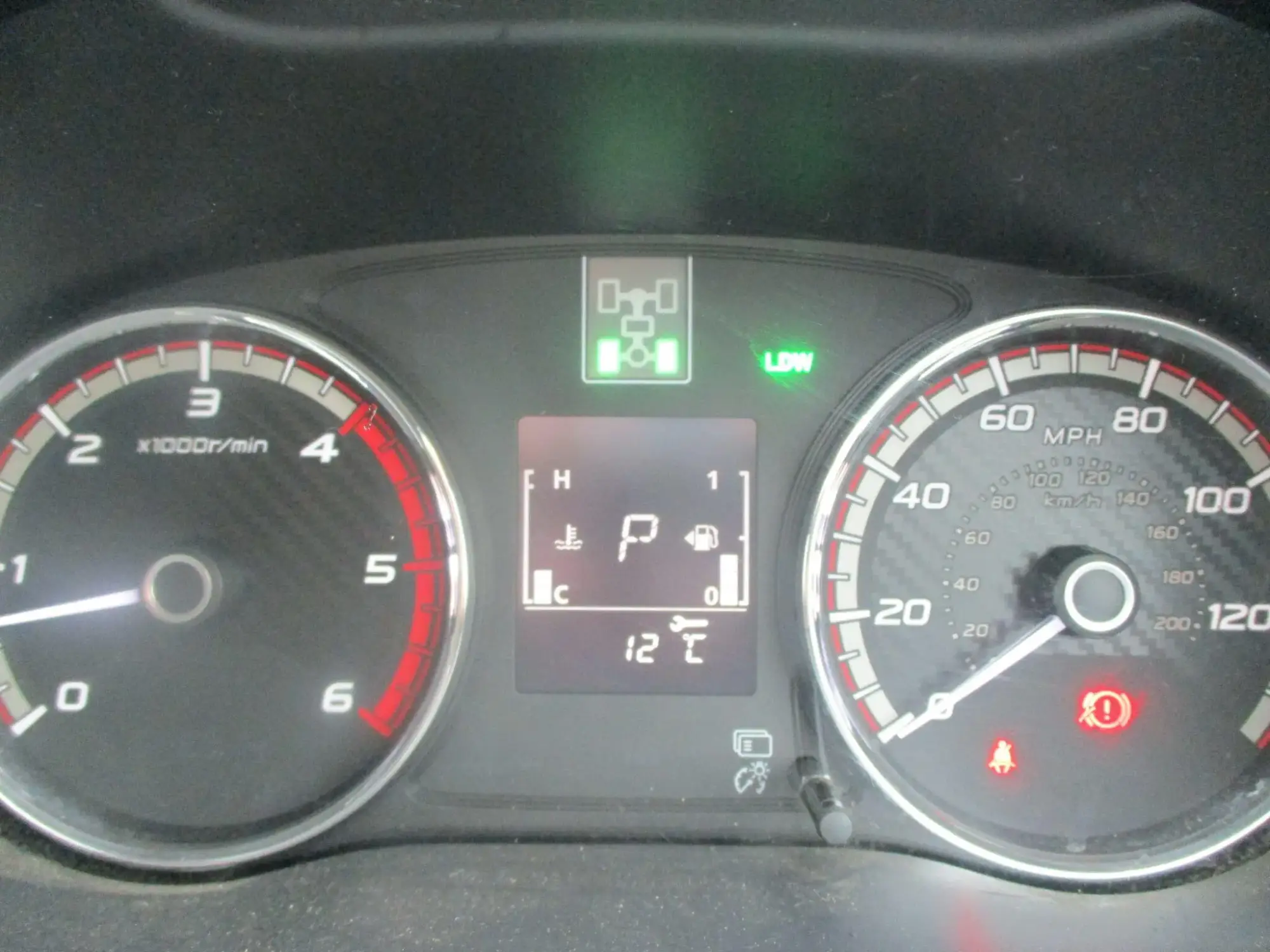 Mitsubishi L200 Image 14