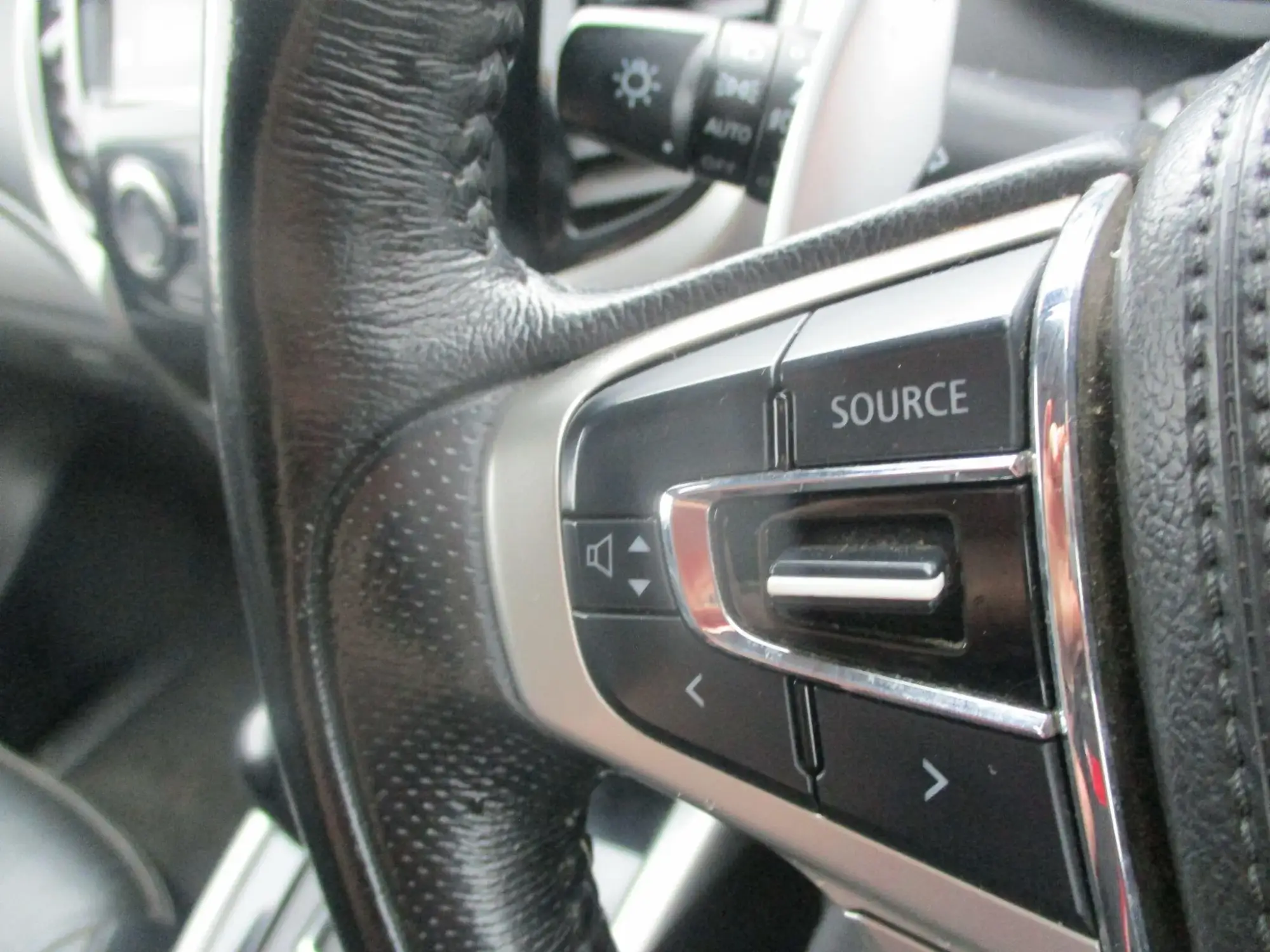 Mitsubishi L200 Image 18