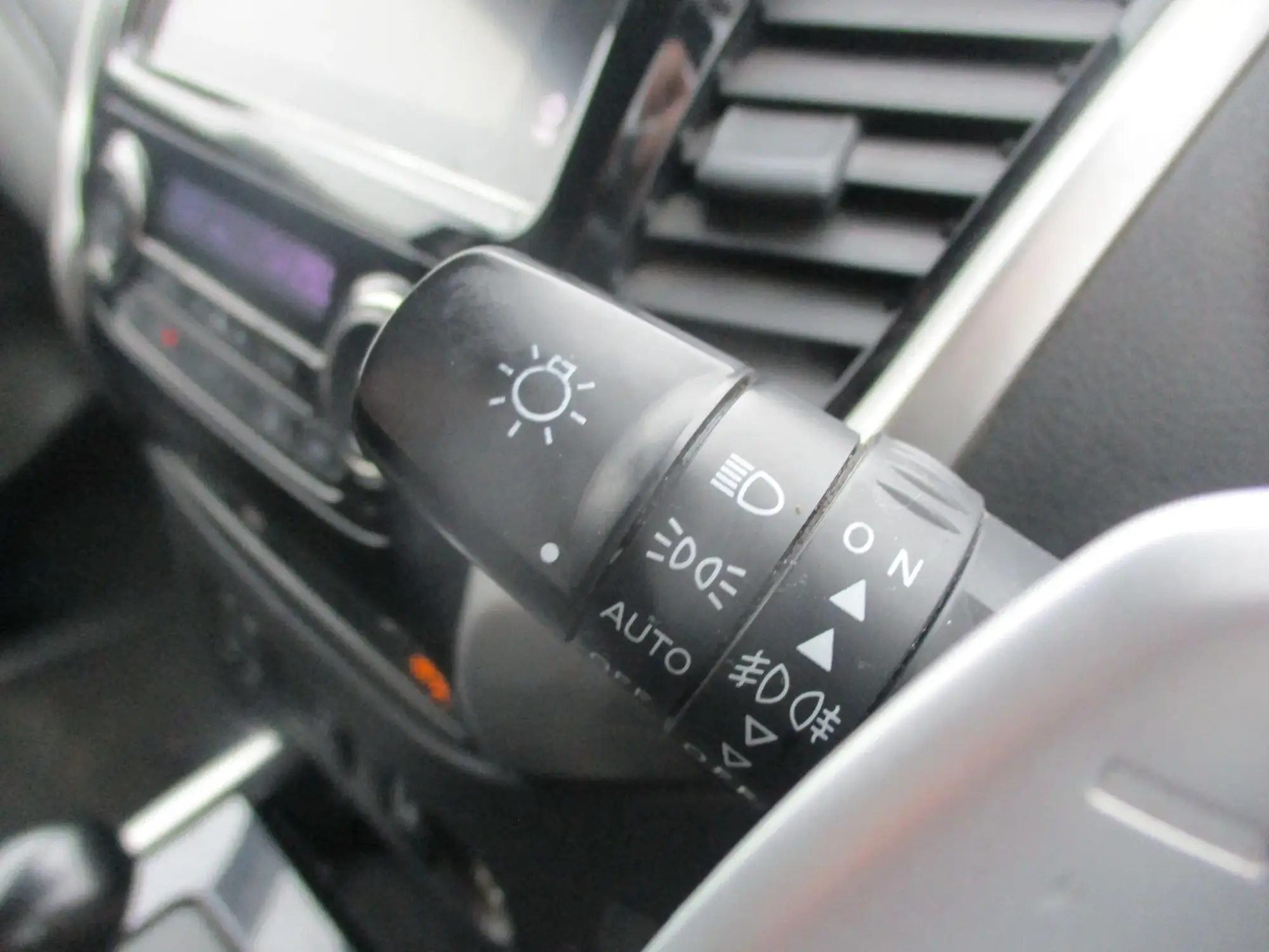 Mitsubishi L200 Image 21