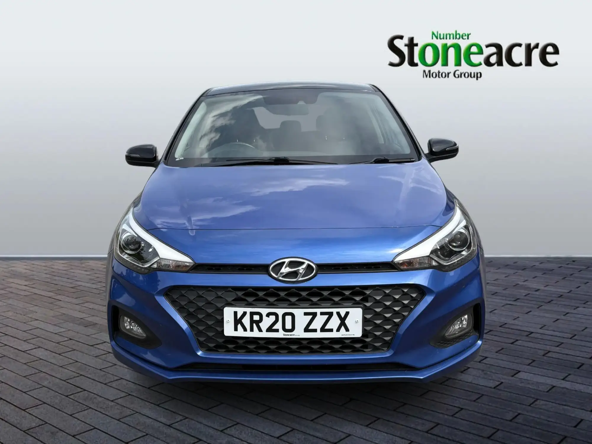Hyundai i20 Image 8 Hyundai i20 Image 8