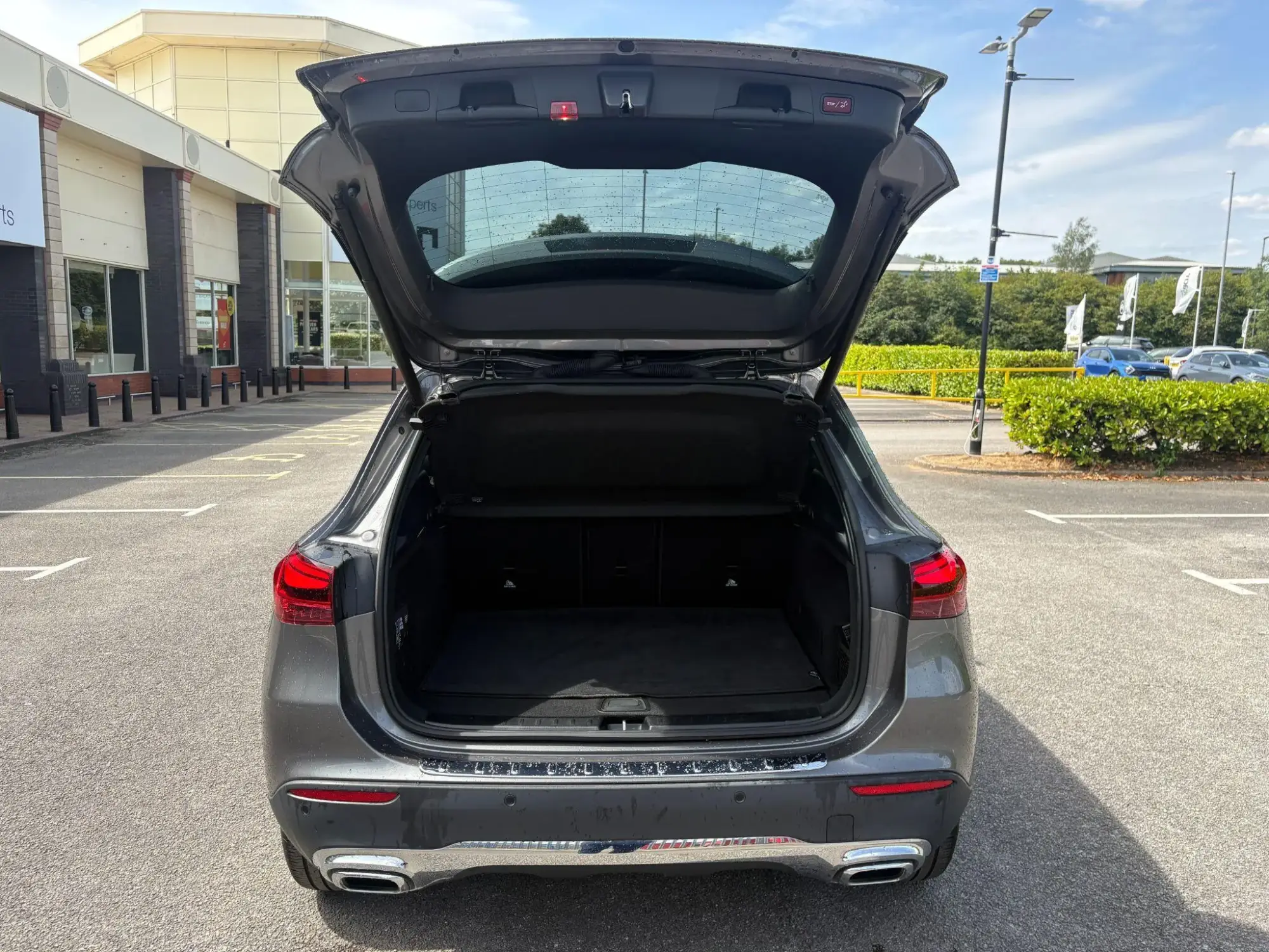 Mercedes-Benz GLA Image 9 Mercedes-Benz GLA Image 9