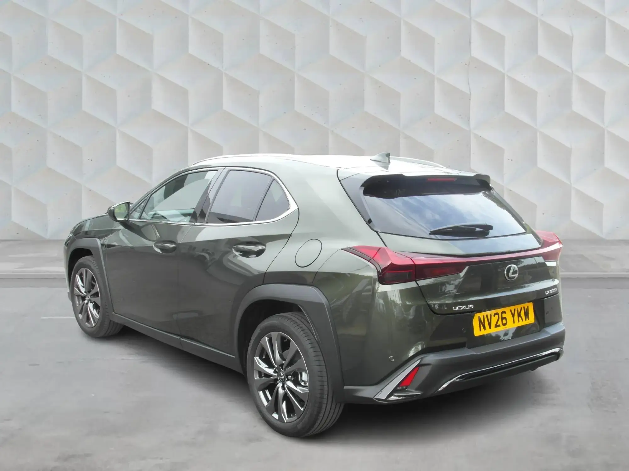Lexus UX Self-Charging Hybrid Image 4 Lexus UX Self-Charging Hybrid Image 4