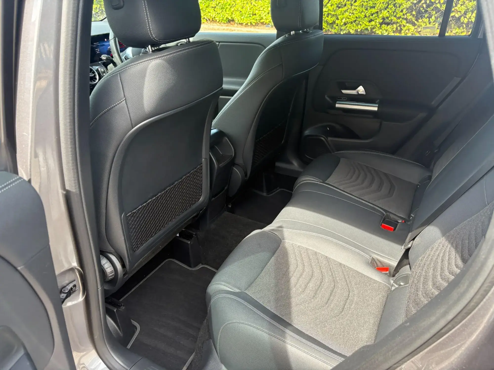Mercedes-Benz GLA Image 12 Mercedes-Benz GLA Image 12
