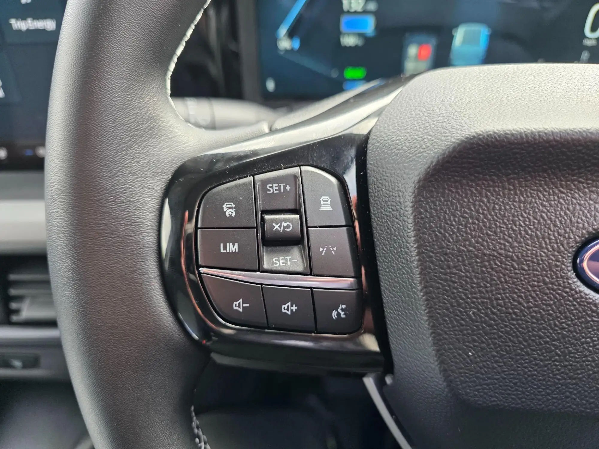 Ford E-Transit Courier Image 14