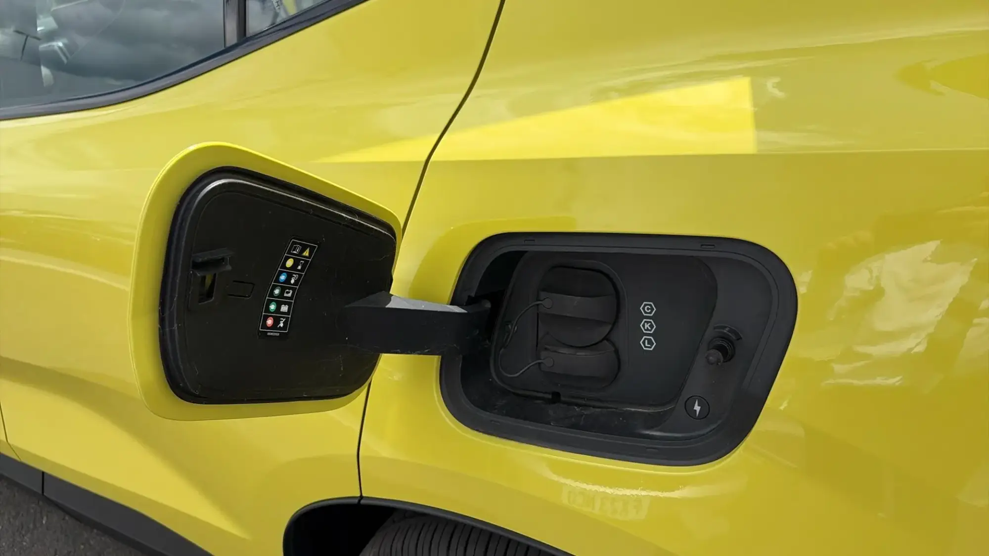 Volvo EX30 Image 16