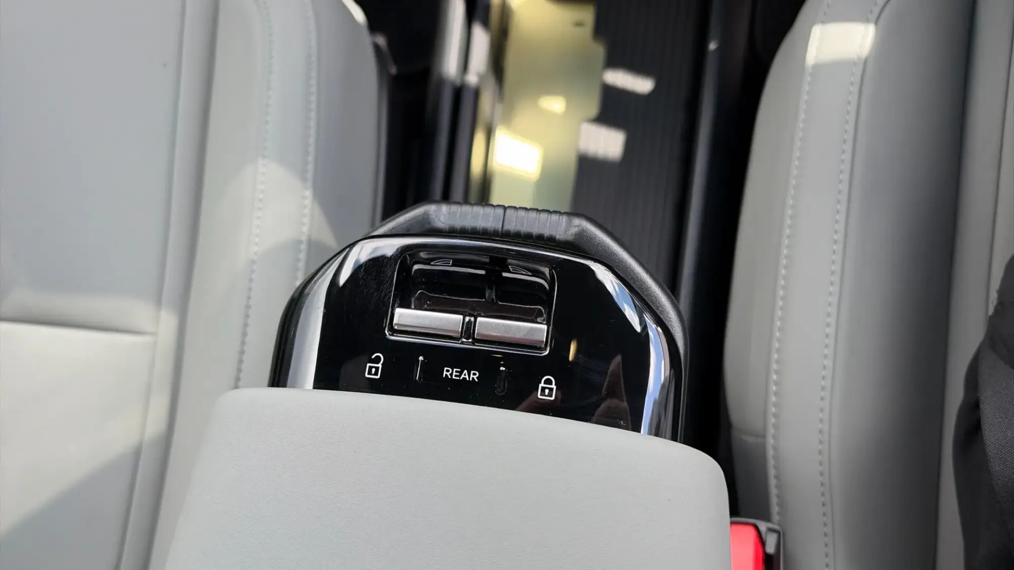 Volvo EX30 Image 23